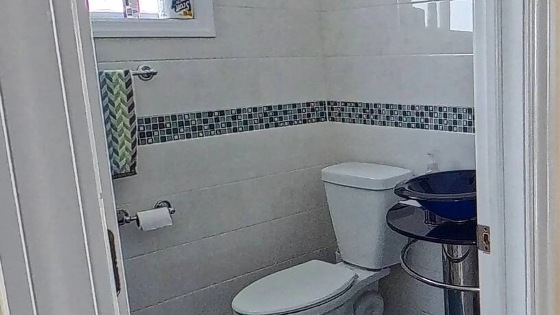 Property at 35 W 11th Road, Broad Channel, NY 11693 9