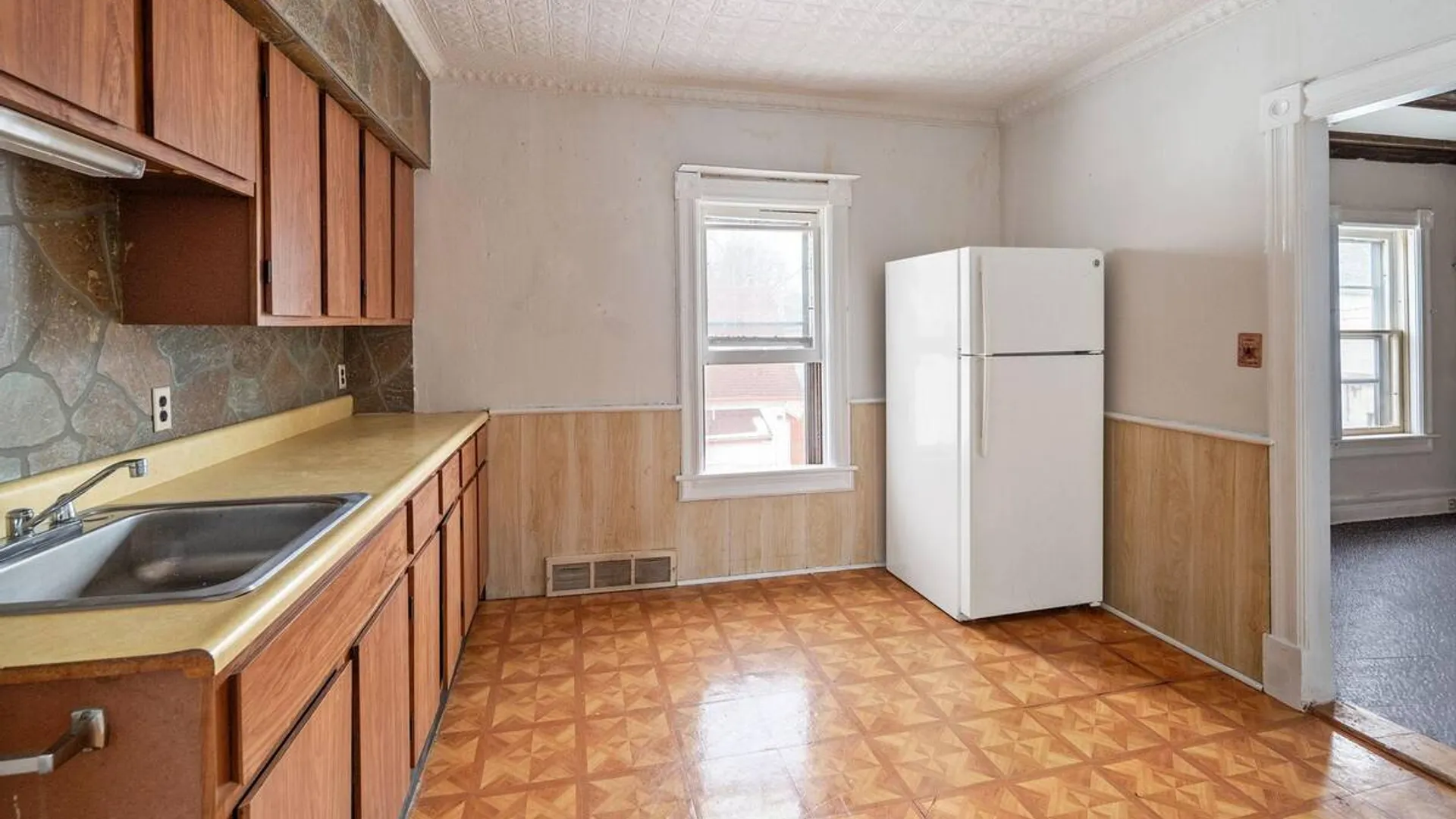 Property at 7 Smith Street, Gloversville, NY 12078 31