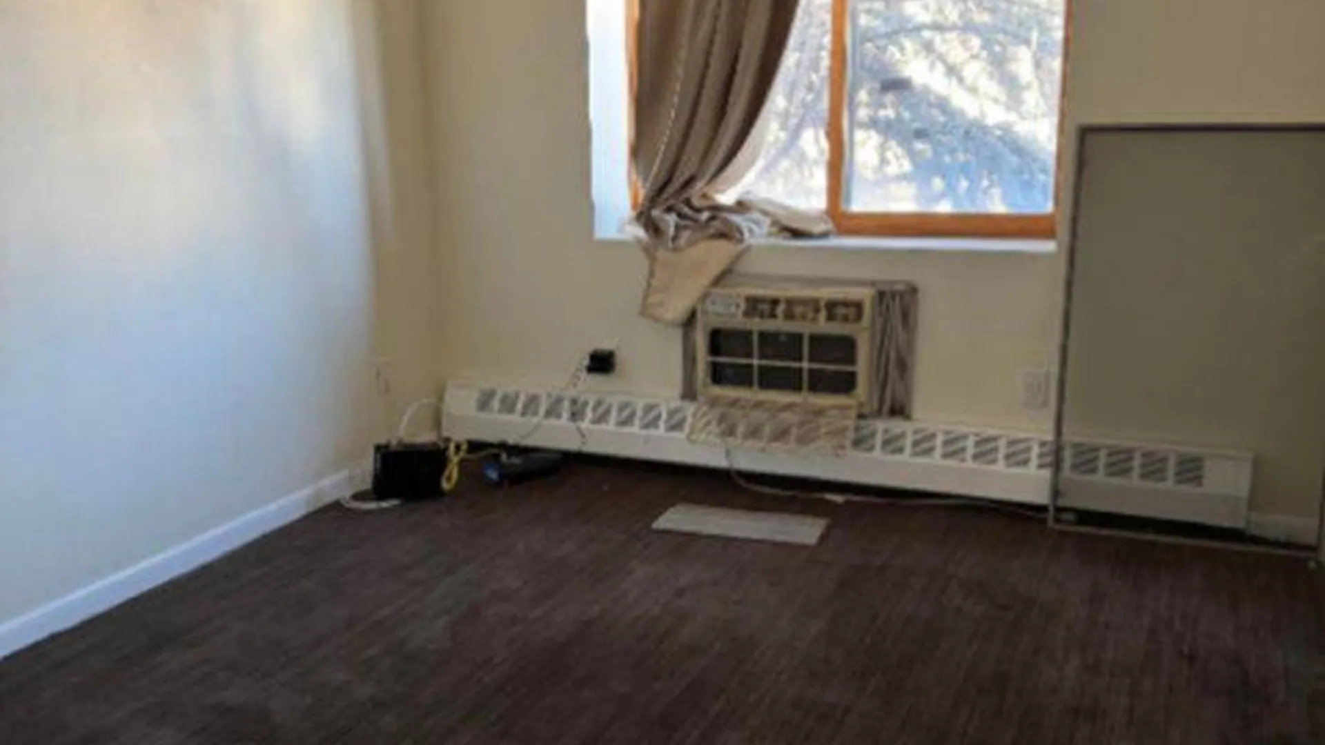 Property at 118-82 Metropolitan Ave, Kew Gardens, NY 11415 10