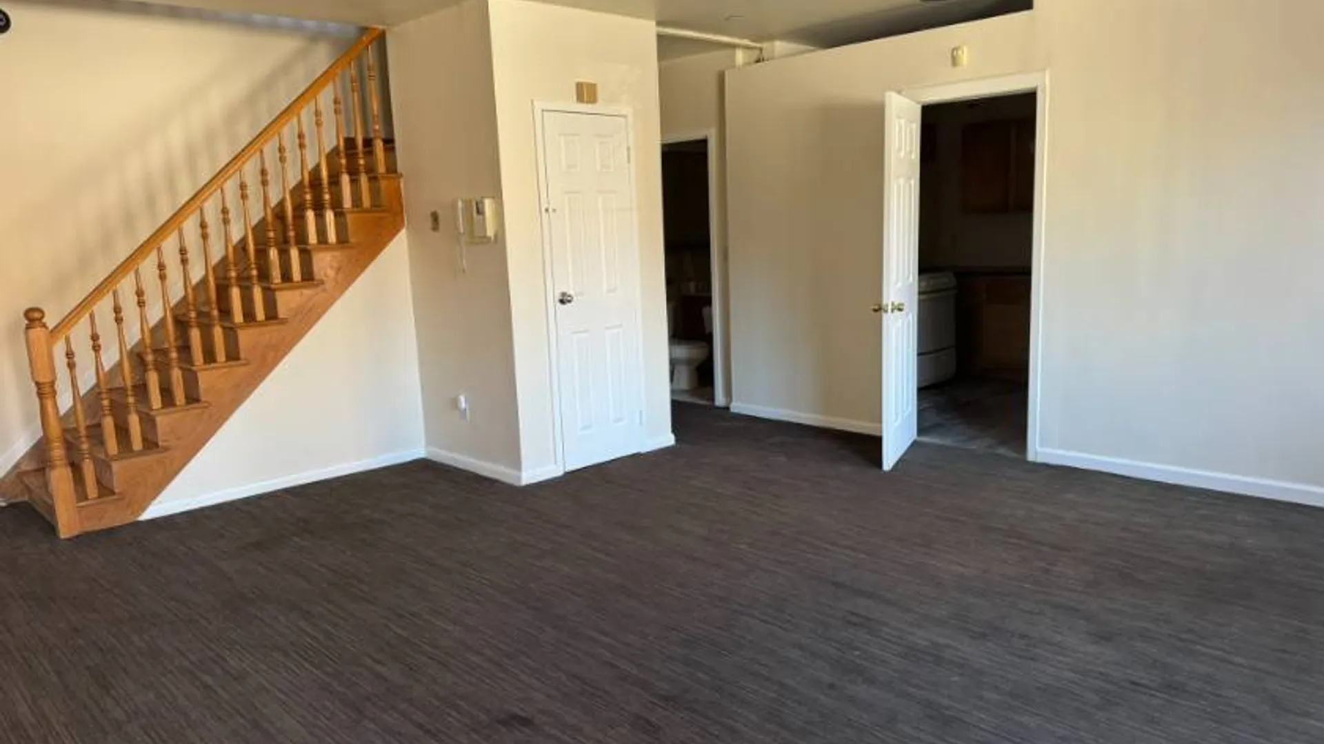 Property at 118-82 Metropolitan Ave, Kew Gardens, NY 11415 16