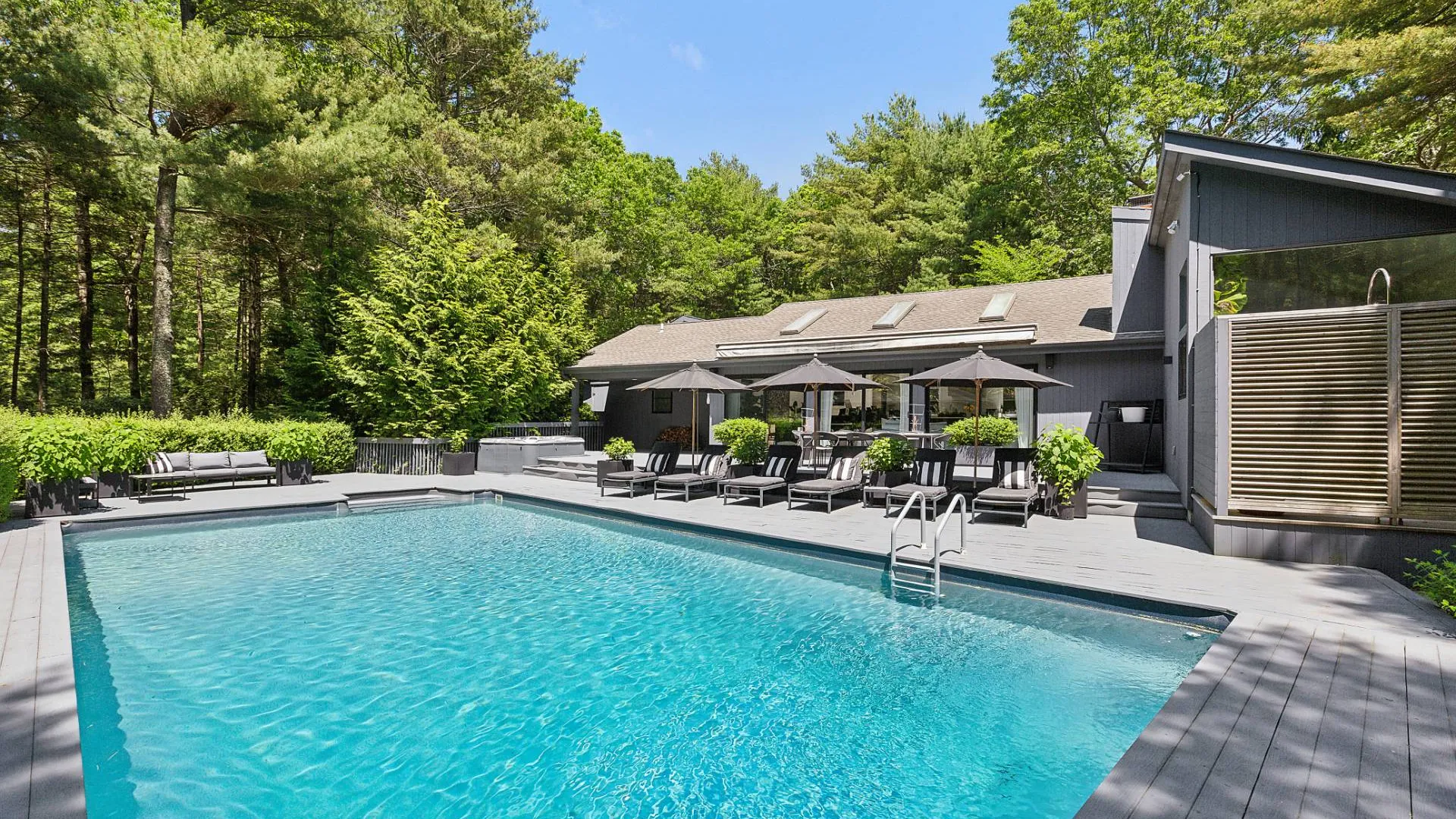 Property at 4 Bull Path Close, East Hampton, NY 11937 34