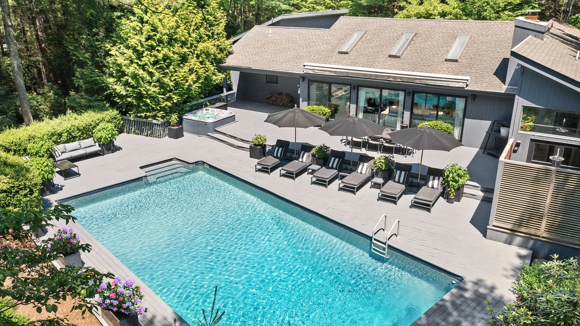 Property at 4 Bull Path Close, East Hampton, NY 11937 35