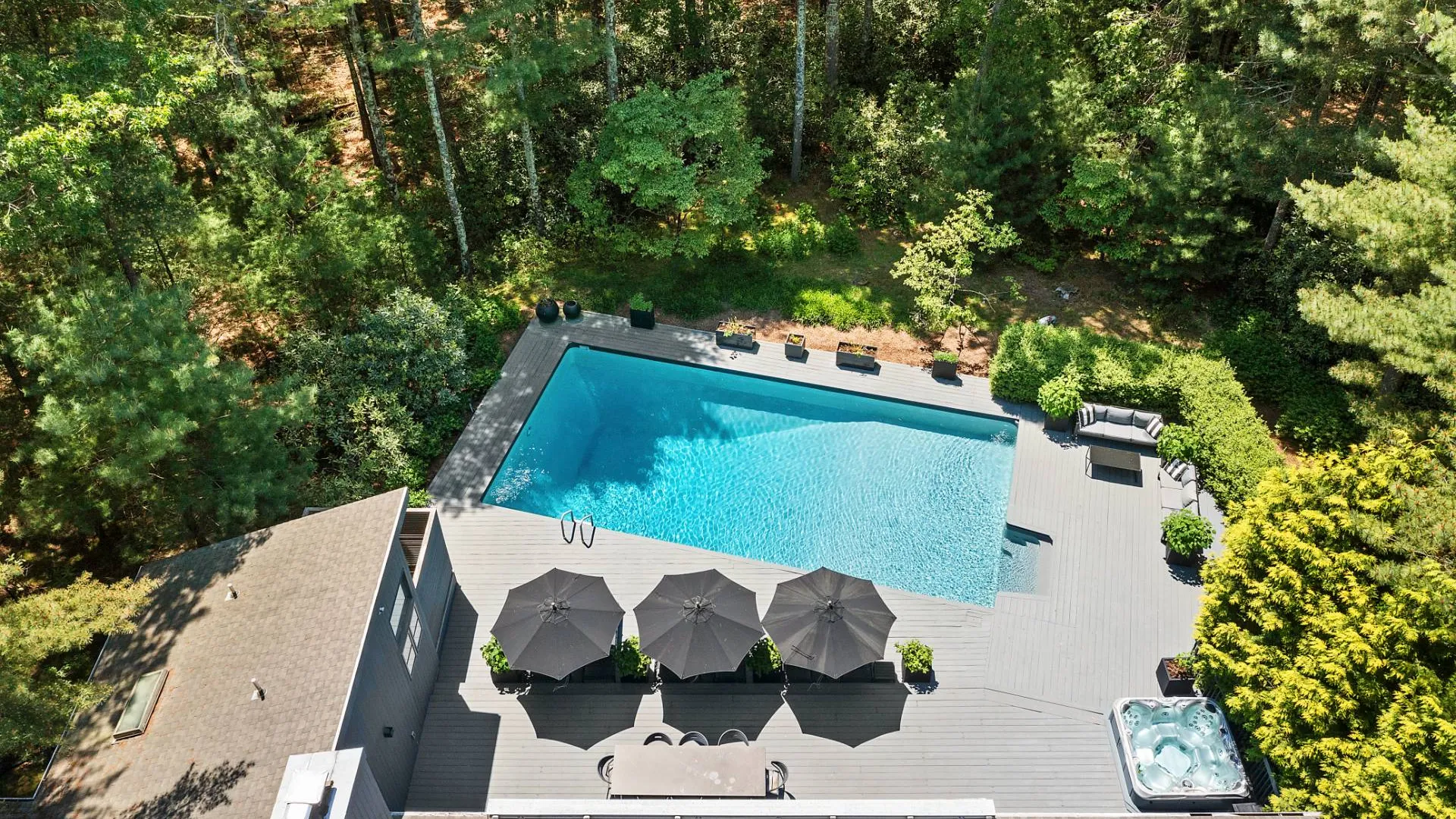 Property at 4 Bull Path Close, East Hampton, NY 11937 38