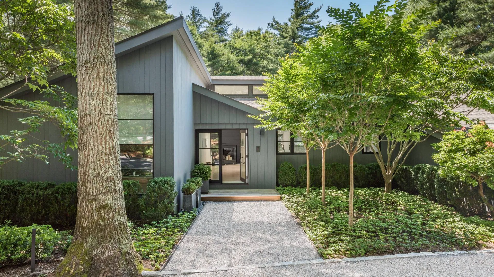 Property at 4 Bull Path Close, East Hampton, NY 11937 7