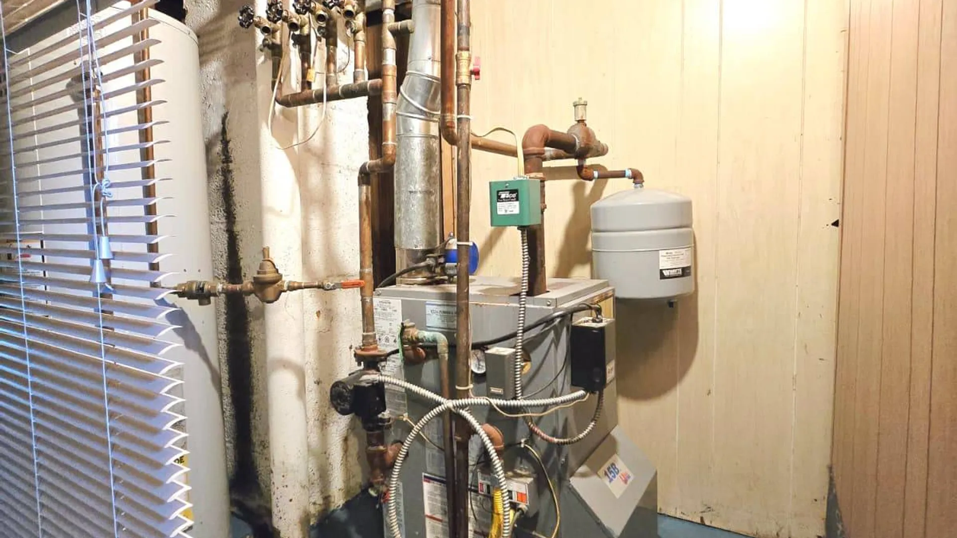 Property at 401 WILLOW ST, Vestal, NY 13850 15