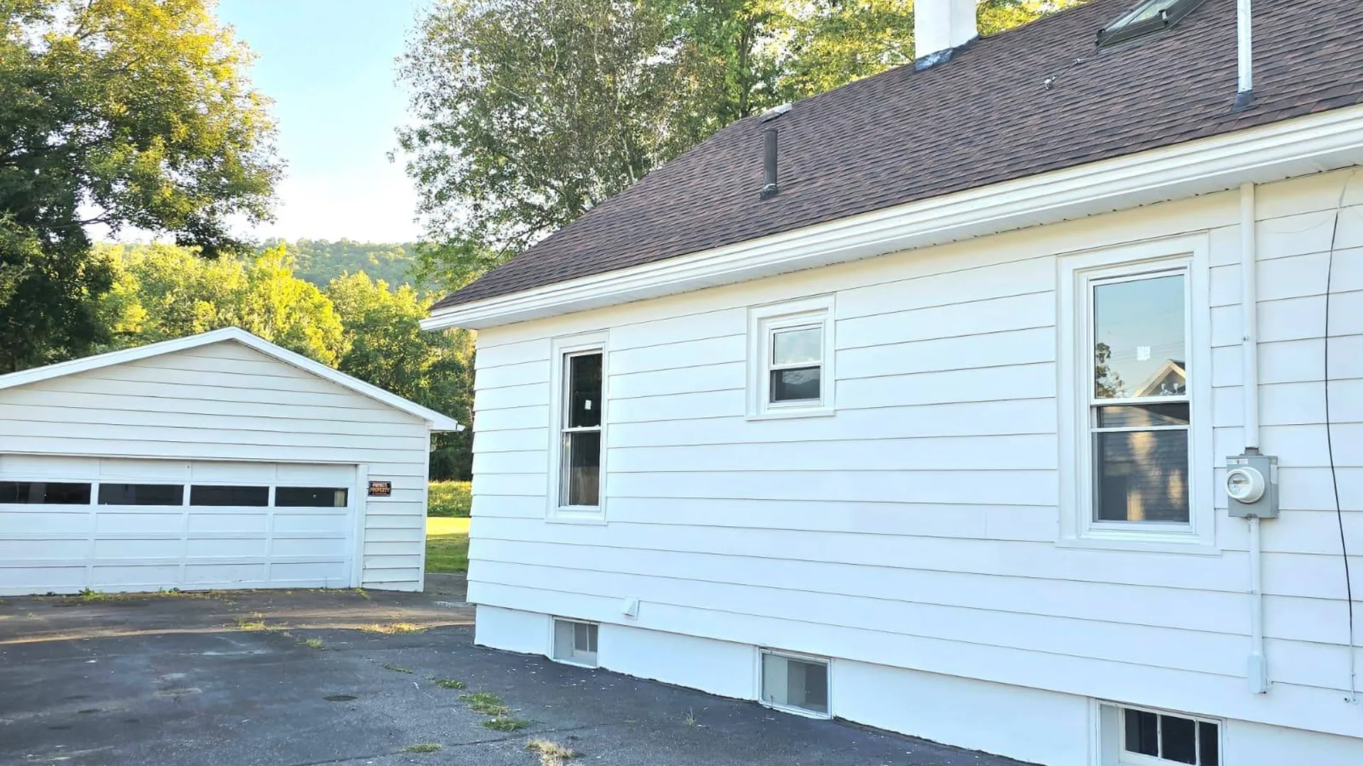 Property at 401 WILLOW ST, Vestal, NY 13850 2