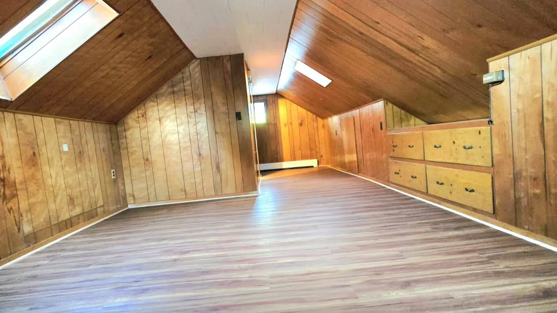 Property at 401 WILLOW ST, Vestal, NY 13850 7