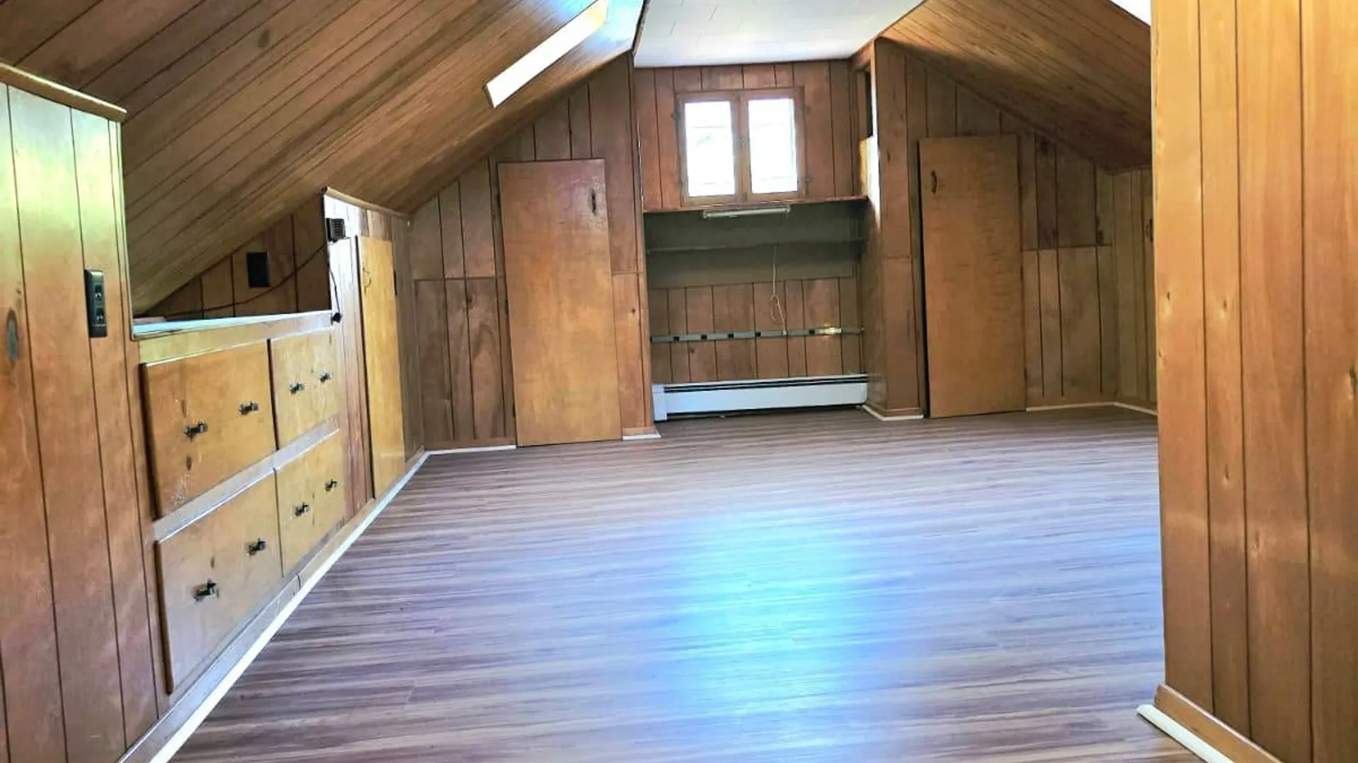 Property at 401 WILLOW ST, Vestal, NY 13850 8