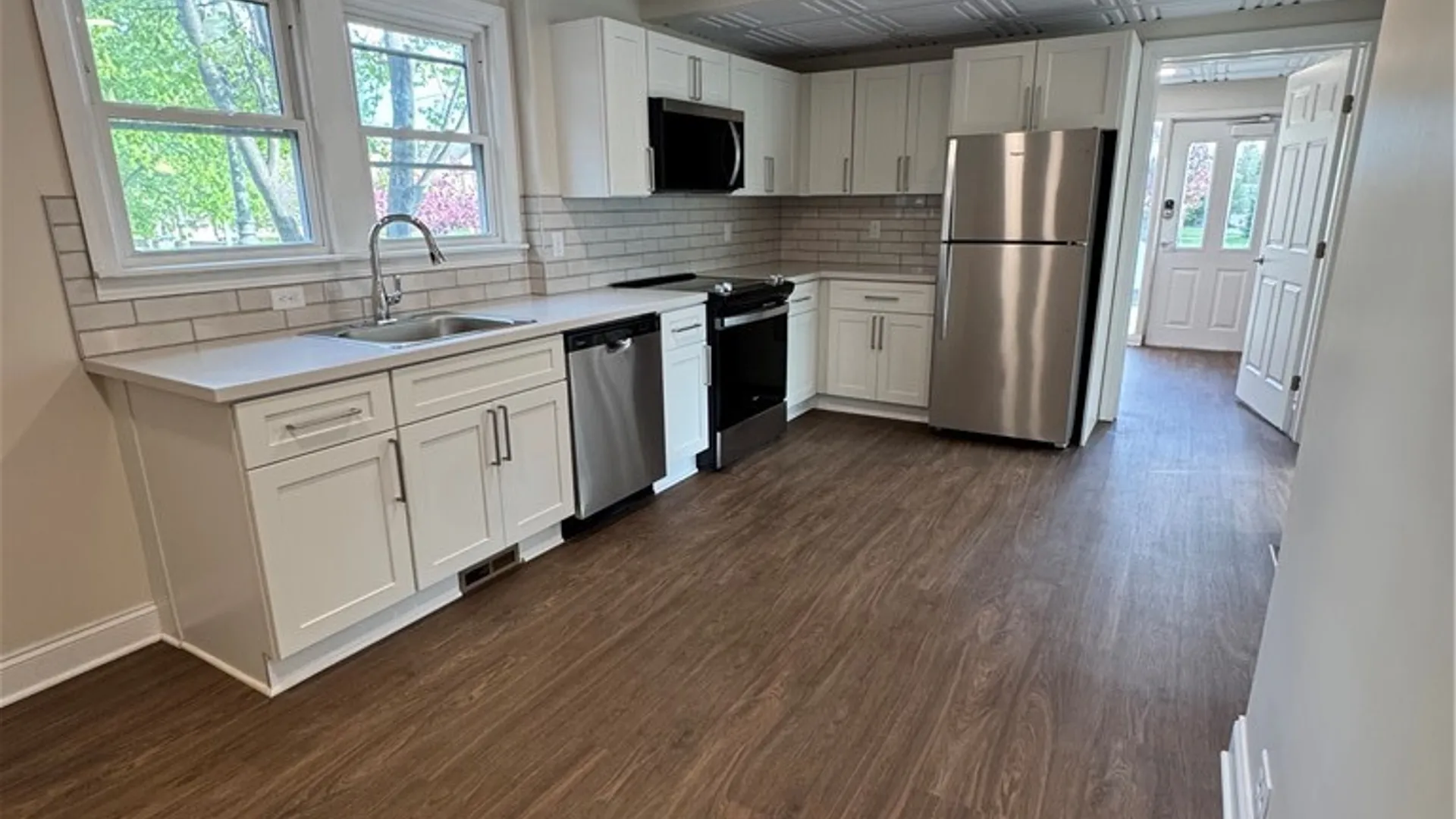 Property at 2 Agassiz Circle, Buffalo, NY 14214 6