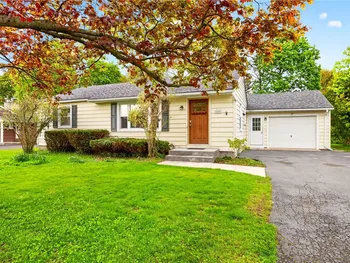 520 Old Mill Lane, Webster, NY 14580