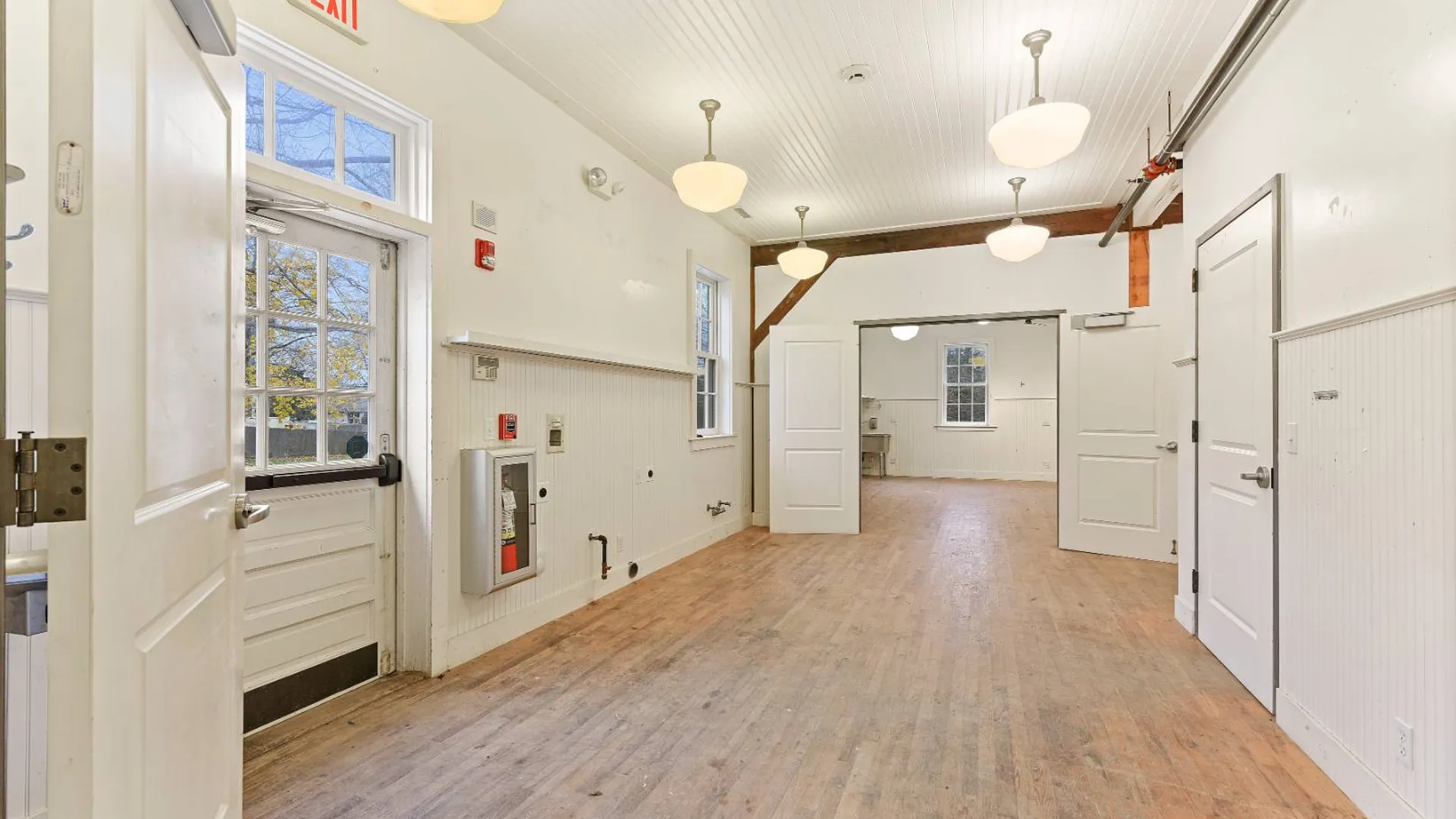 Property at 11 Indian Wells Highway, Amagansett, NY 11930 6