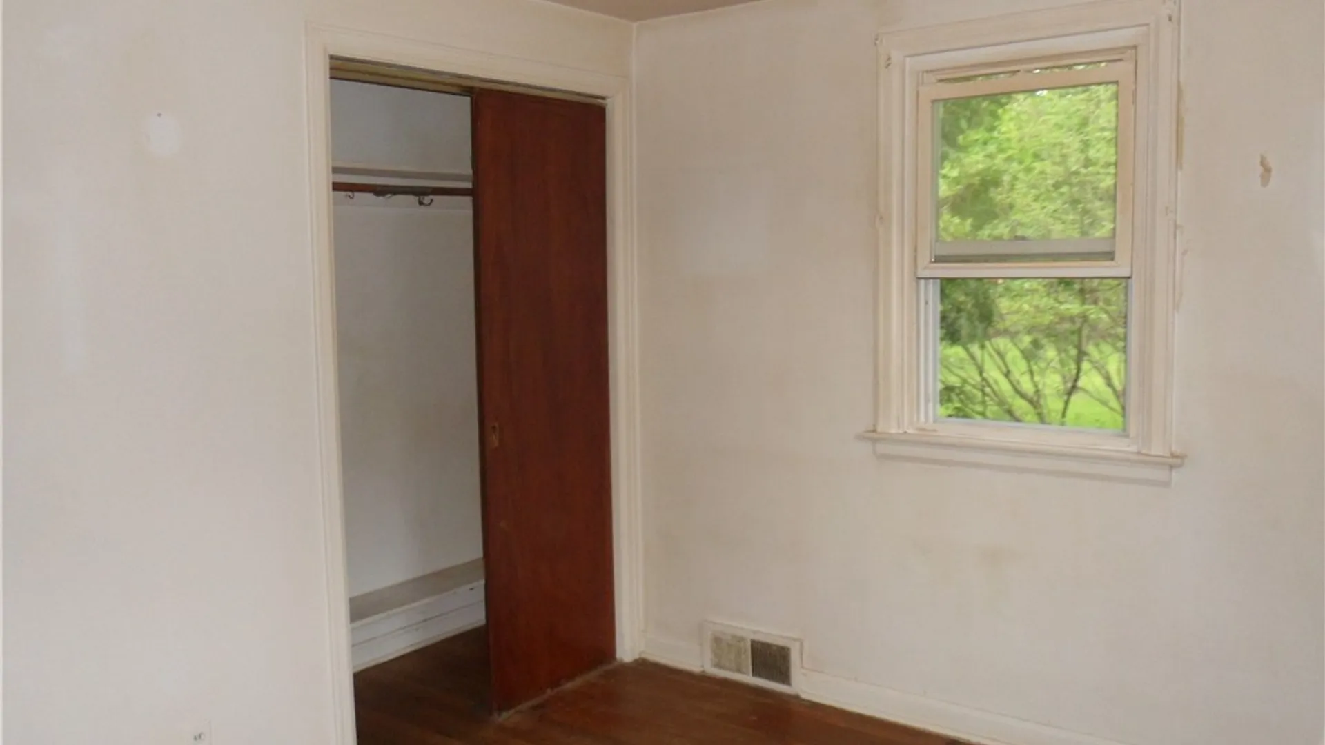 Property at 101 Chestnut Hill Drive, Salina, NY 13088 25