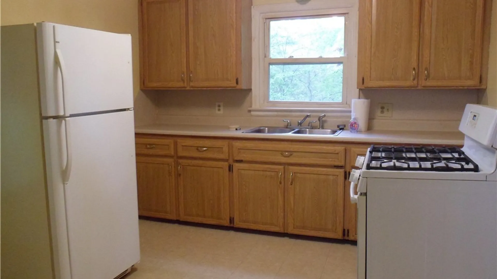 Property at 101 Chestnut Hill Drive, Salina, NY 13088 30