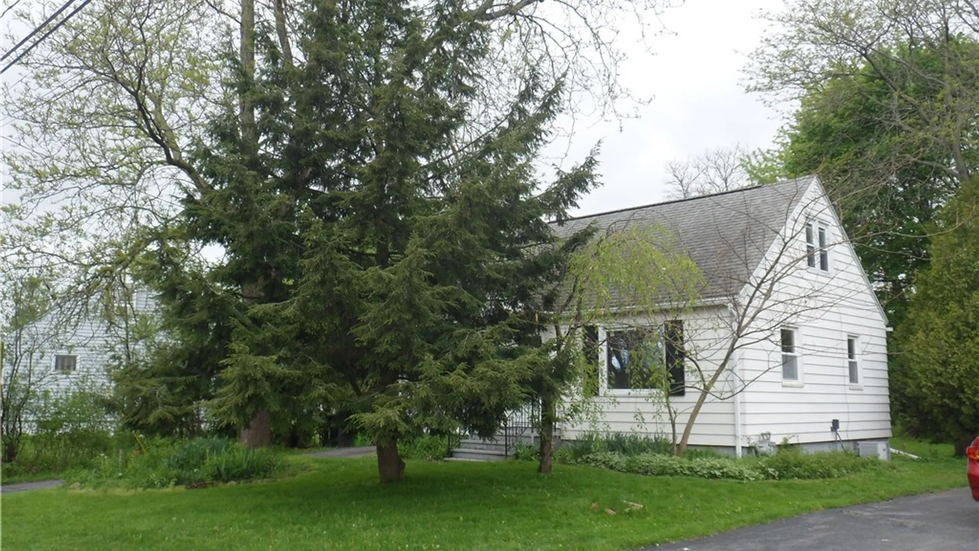 Property at 101 Chestnut Hill Drive, Salina, NY 13088 4
