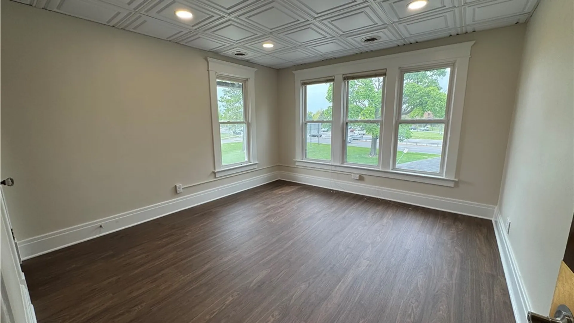 Property at 2 Agassiz Circle, Buffalo, NY 14214 10