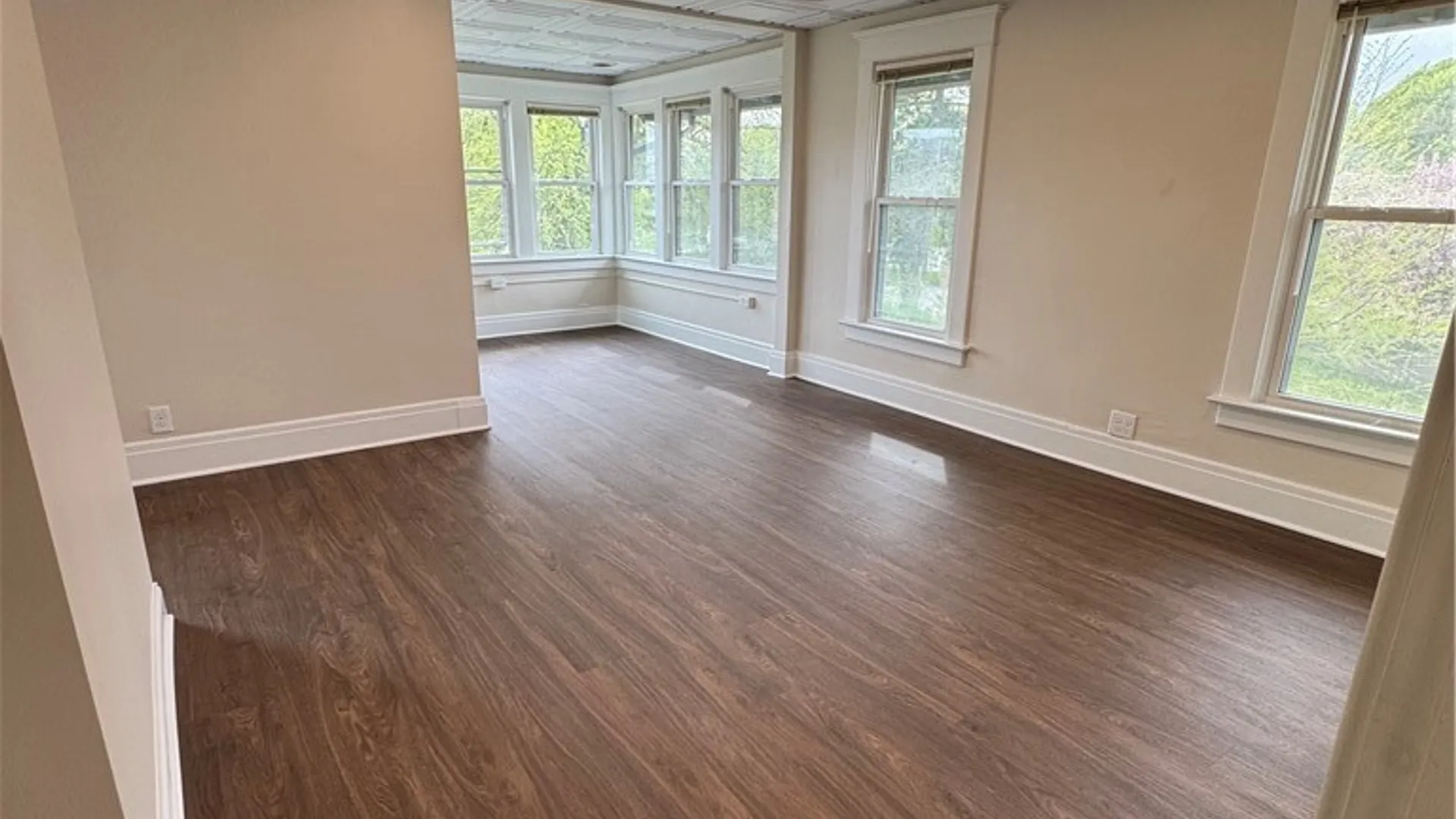 Property at 2 Agassiz Circle, Buffalo, NY 14214 5