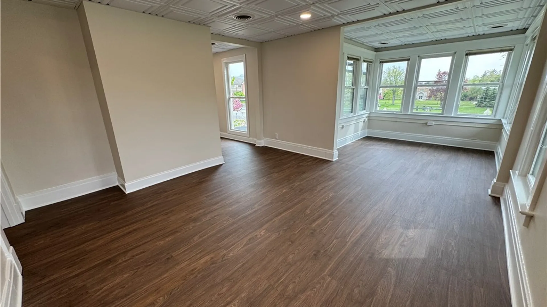 Property at 2 Agassiz Circle, Buffalo, NY 14214 6