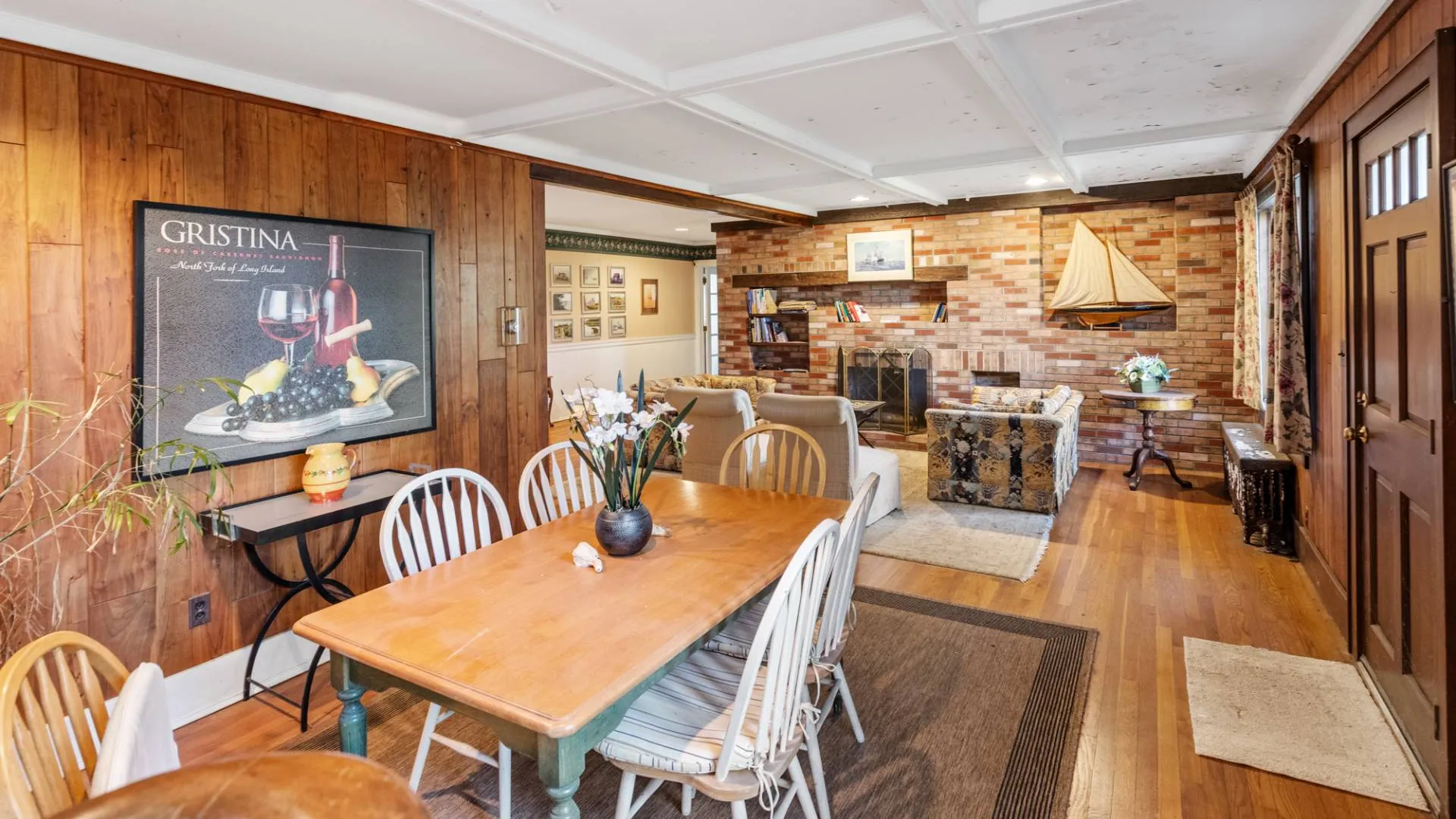 Property at 1800 Sound Ave, Mattituck, NY 11952 17