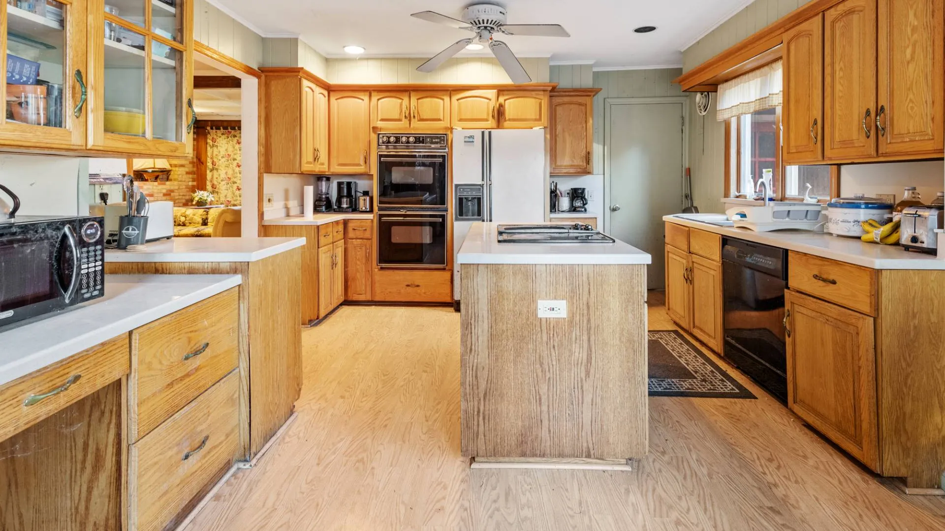 Property at 1800 Sound Ave, Mattituck, NY 11952 19