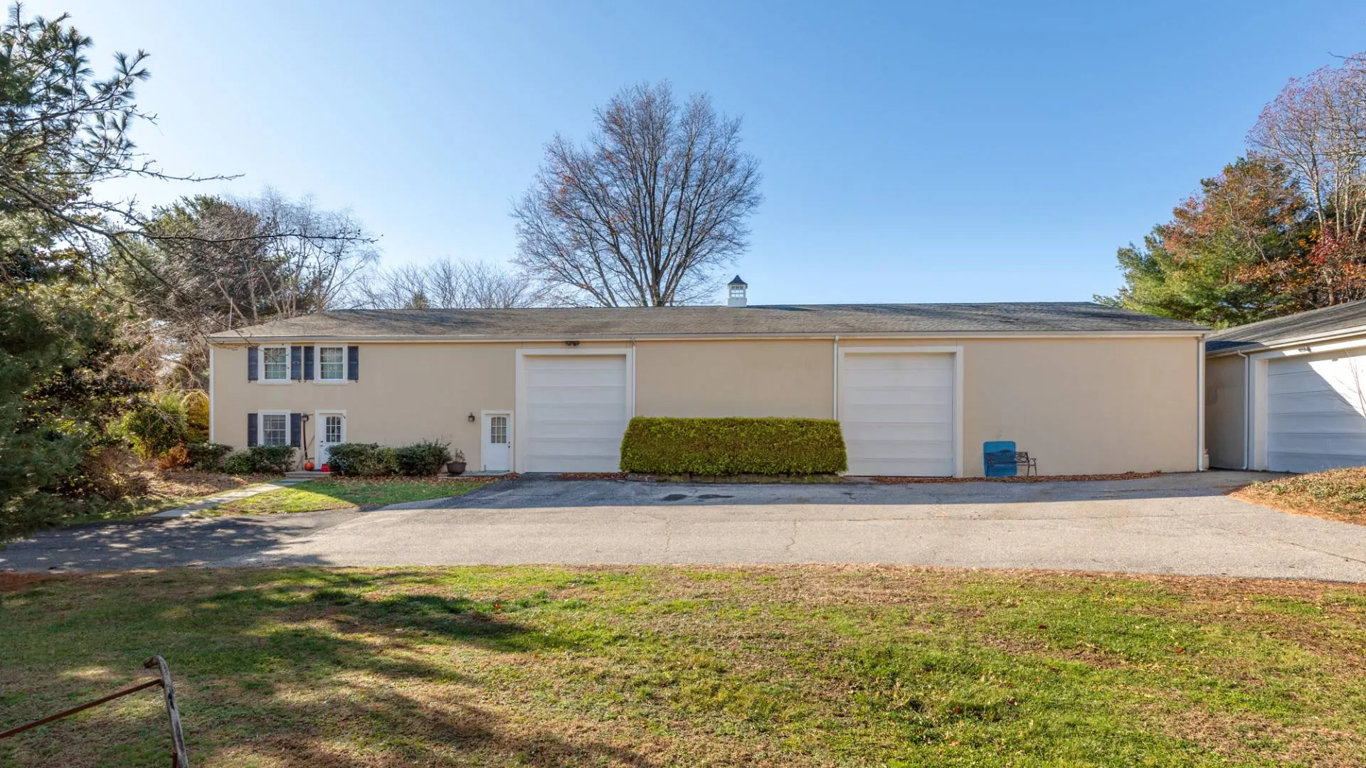 Property at 1800 Sound Ave, Mattituck, NY 11952 21