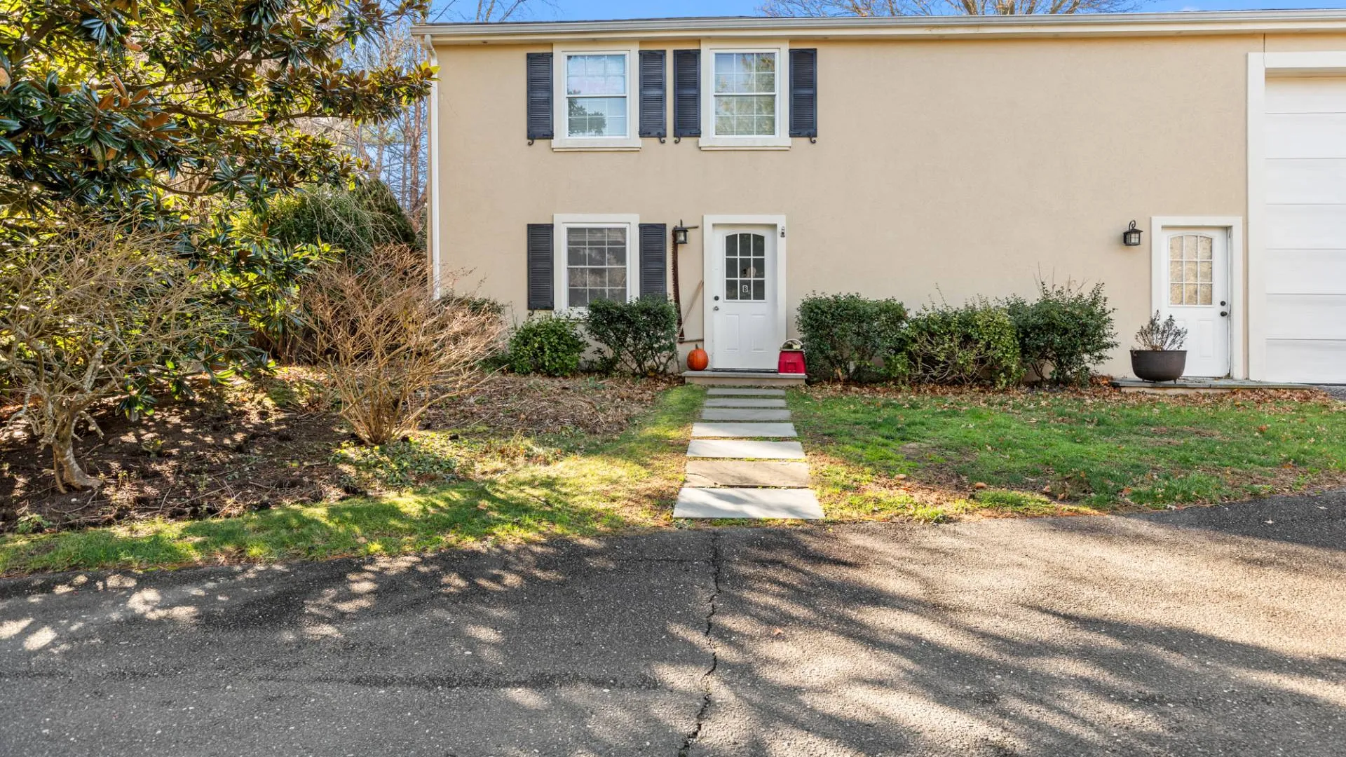 Property at 1800 Sound Ave, Mattituck, NY 11952 23