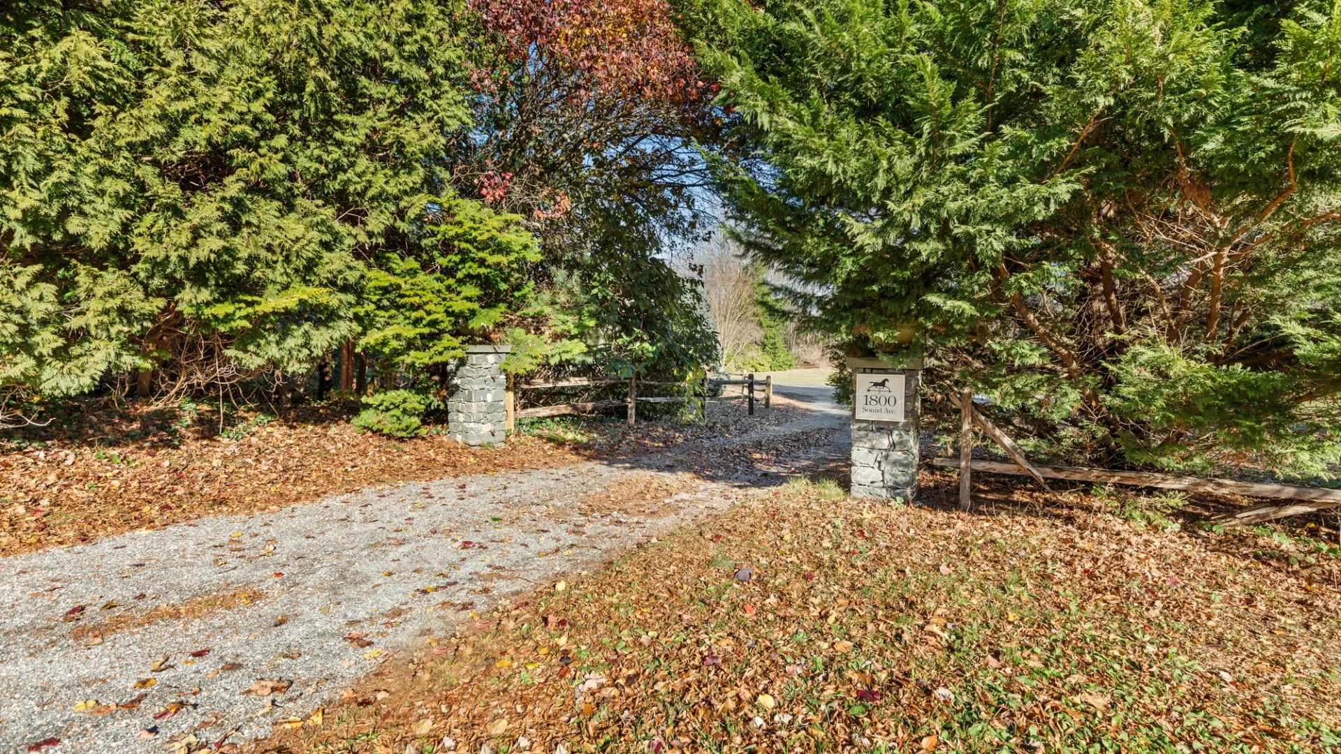 Property at 1800 Sound Ave, Mattituck, NY 11952 33