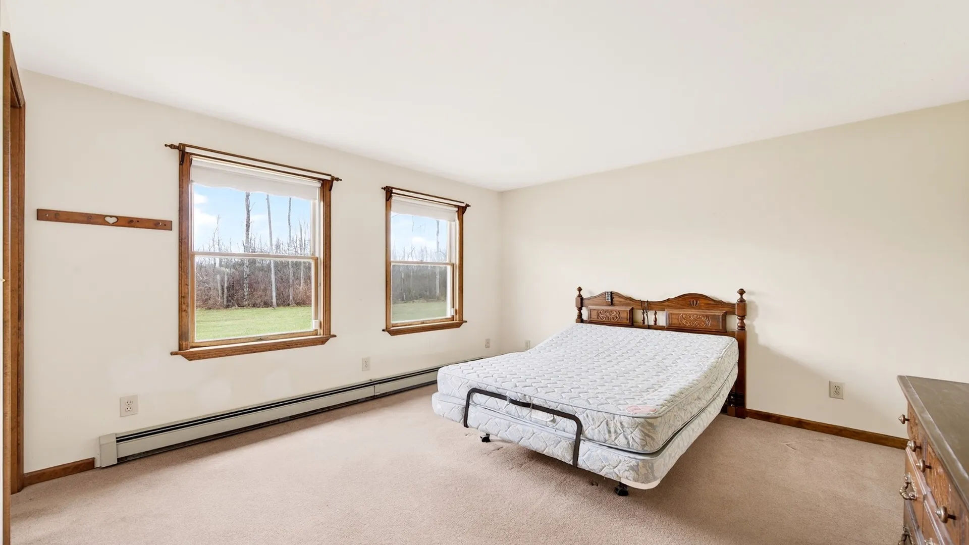 Property at 12109 Buckwheat Rd, Alden, NY 14004 23