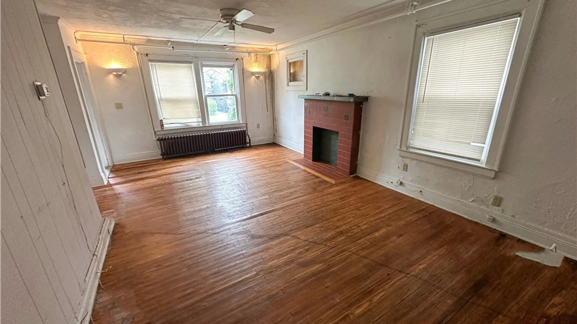 Property at 32 Custer Street, Buffalo, NY 14214 3