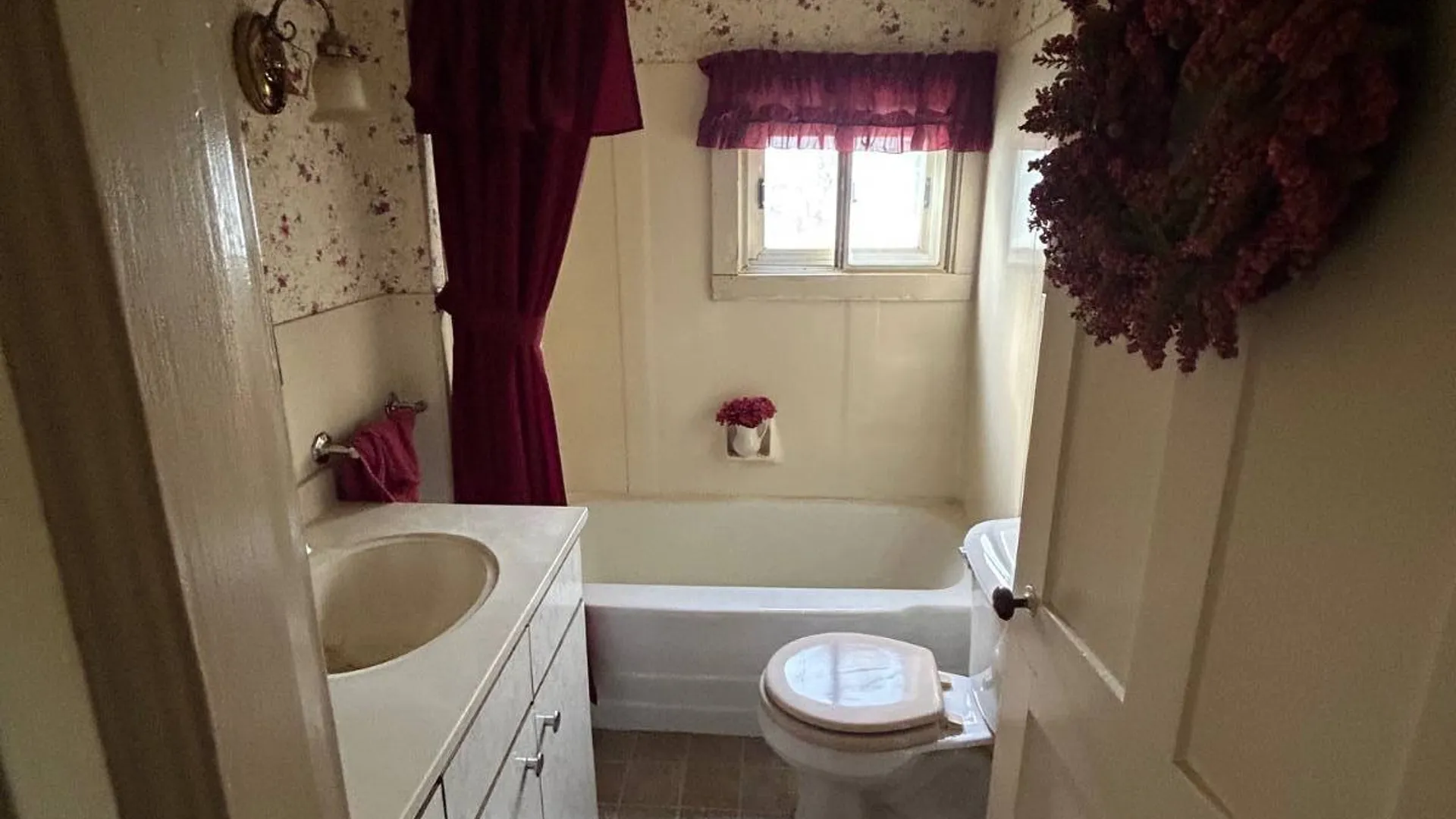 Property at 10 E Main Street, Palatine Bridge, NY 13428 21