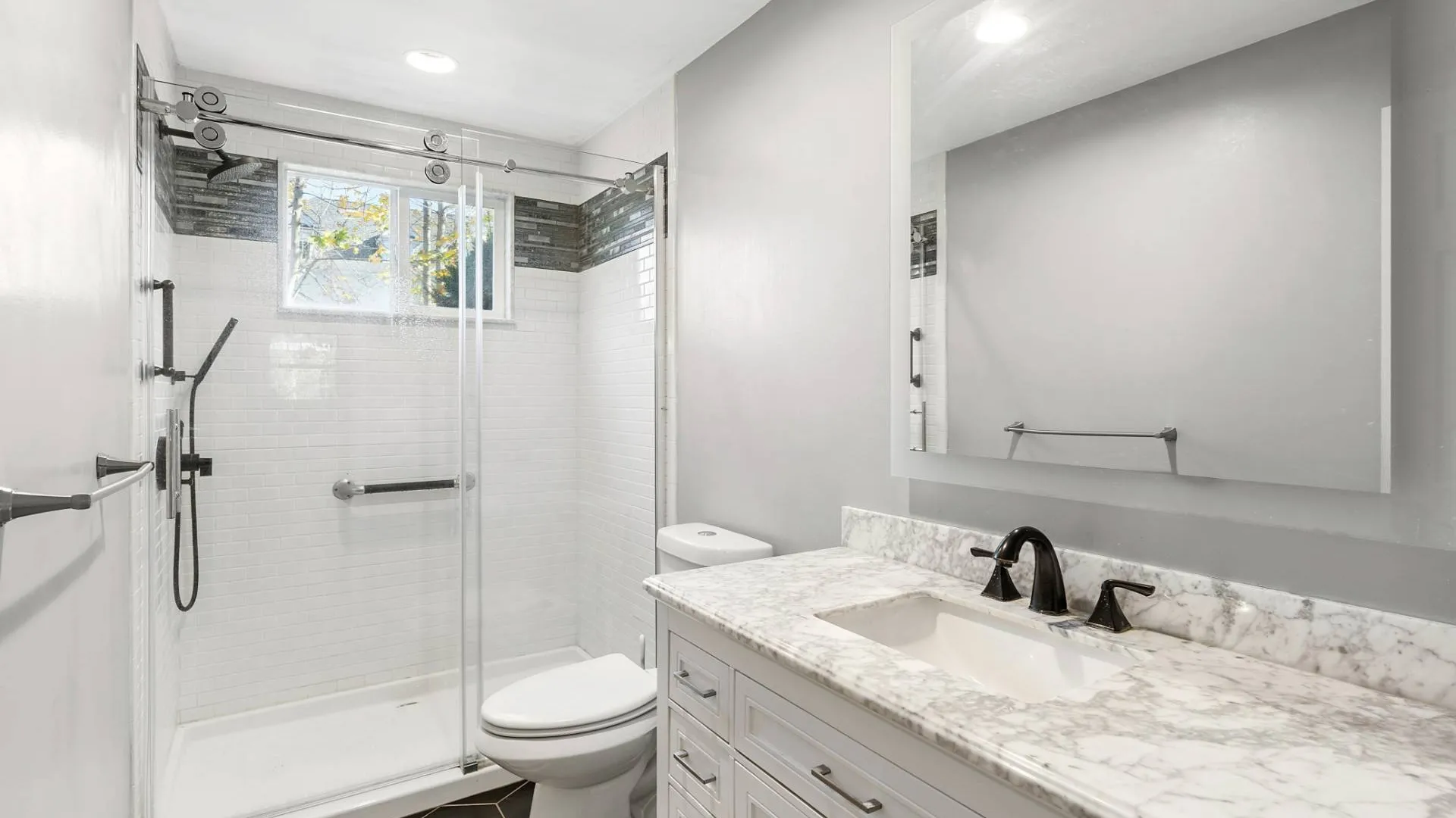 Property at 201 HERRICK RD, Southampton, NY 11968 18