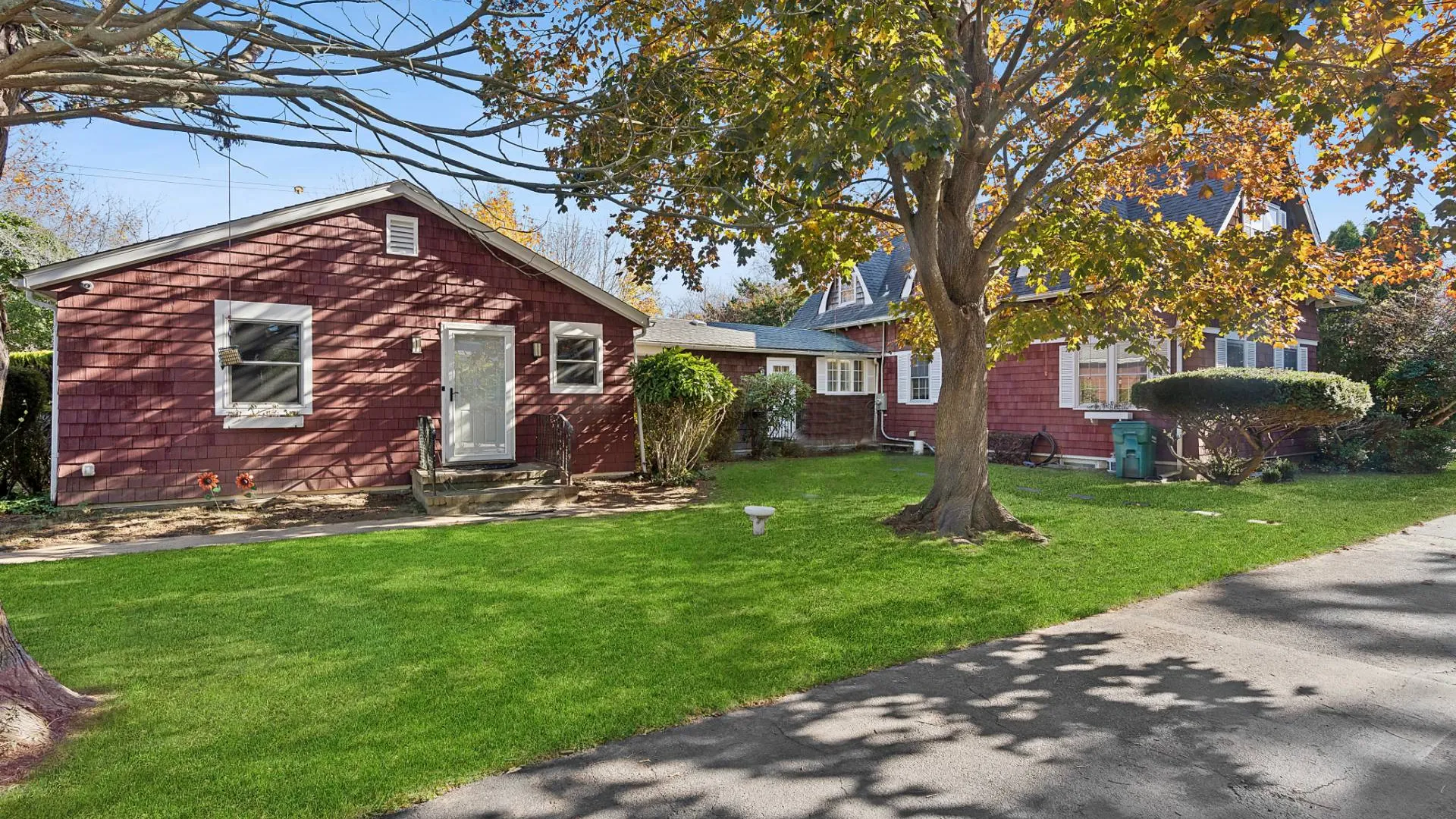 Property at 201 HERRICK RD, Southampton, NY 11968 24