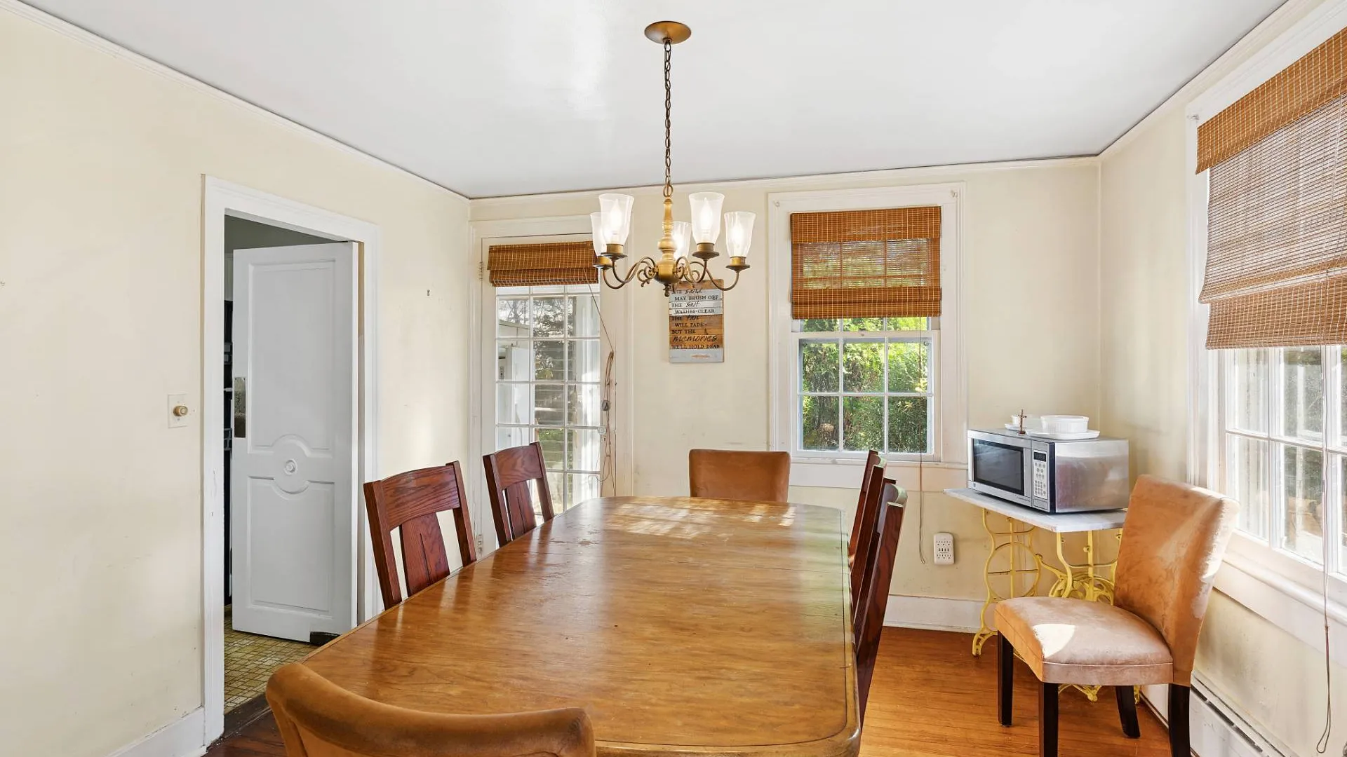 Property at 201 HERRICK RD, Southampton, NY 11968 8