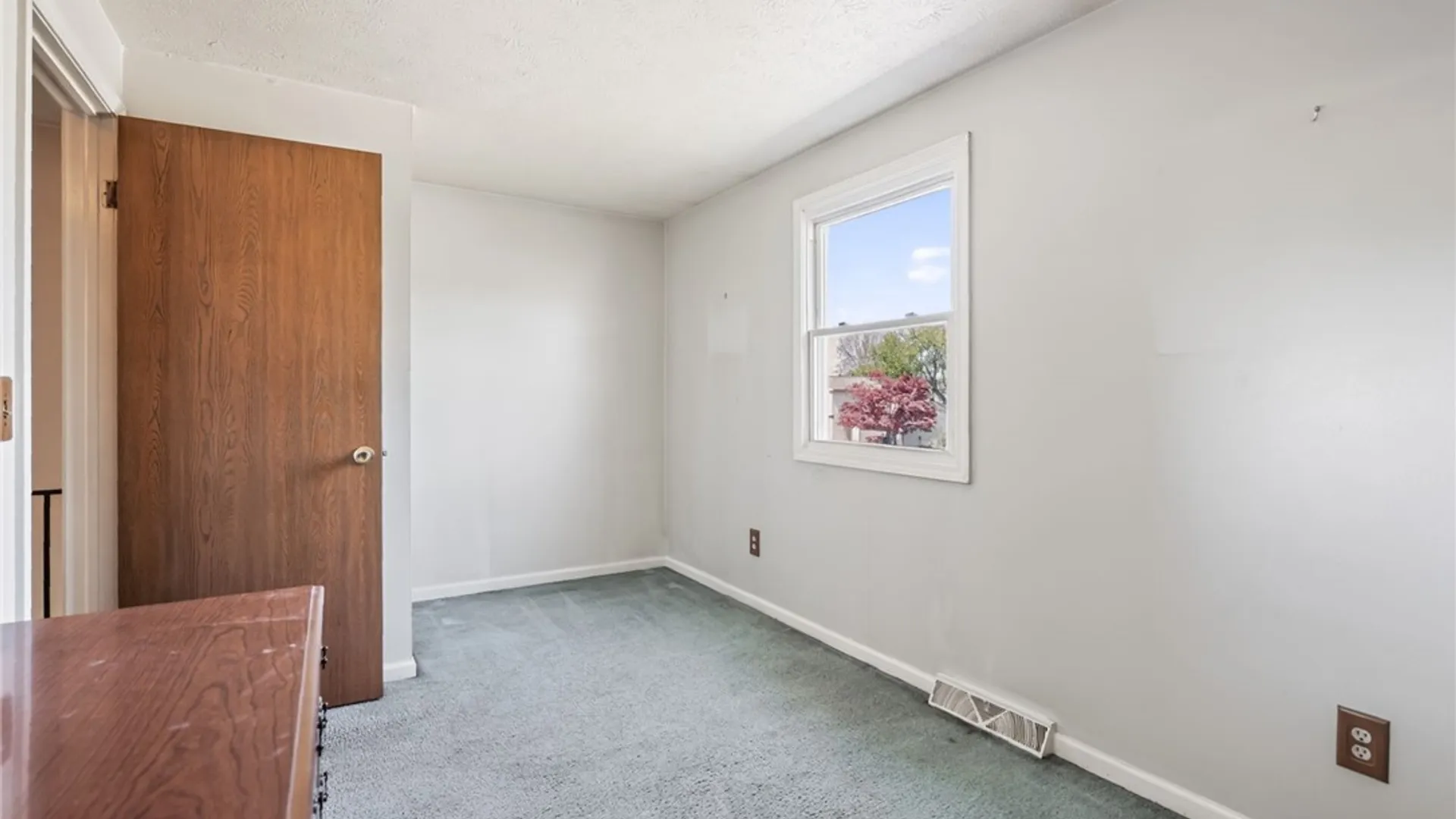 Property at 383 Pebbleview Drive, Greece, NY 14612 17