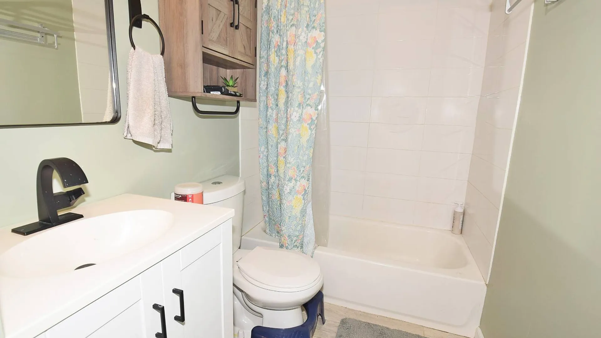 Property at 82 Fox Ct, Manorville, NY 11949 23