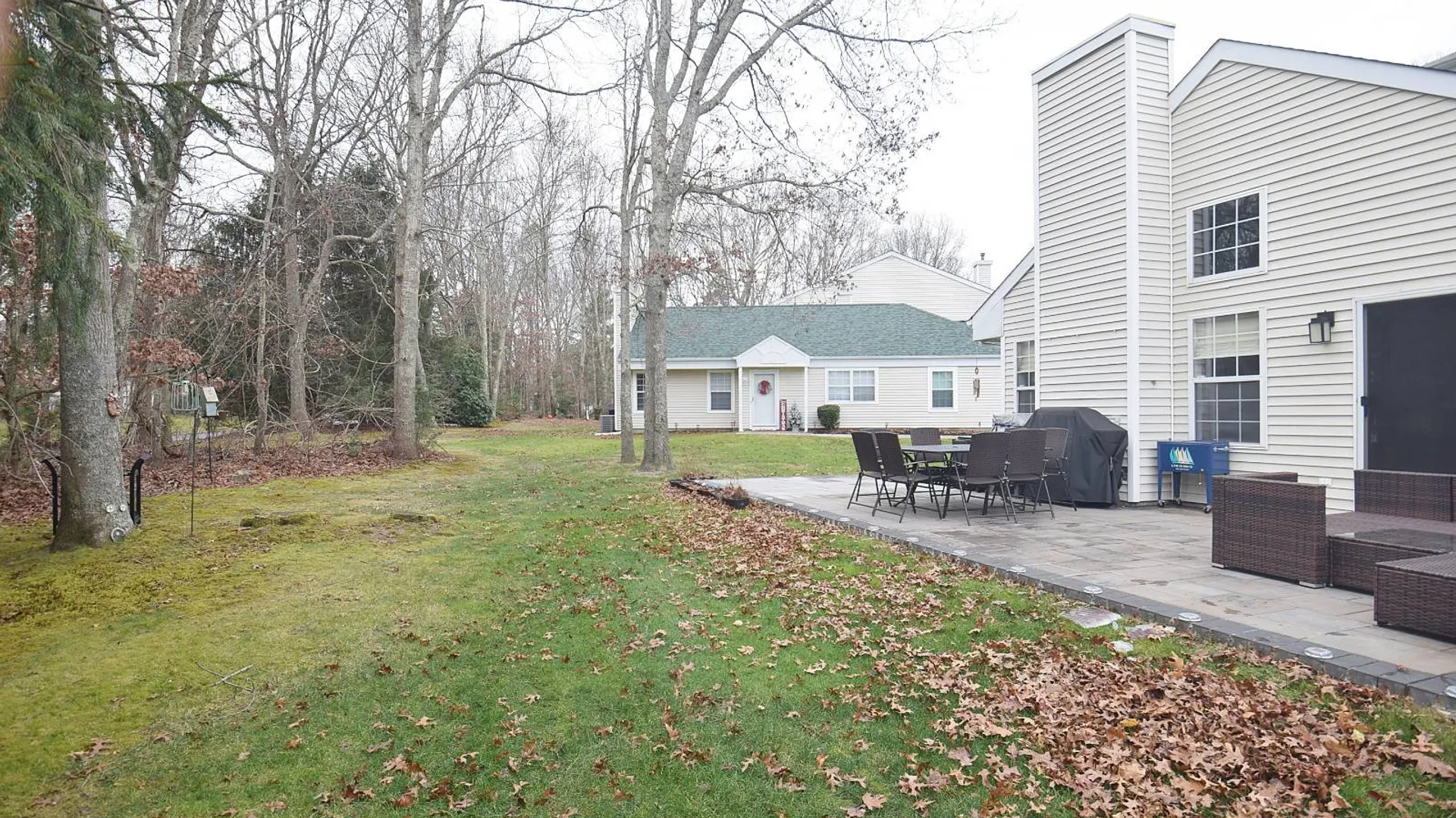 Property at 82 Fox Ct, Manorville, NY 11949 5