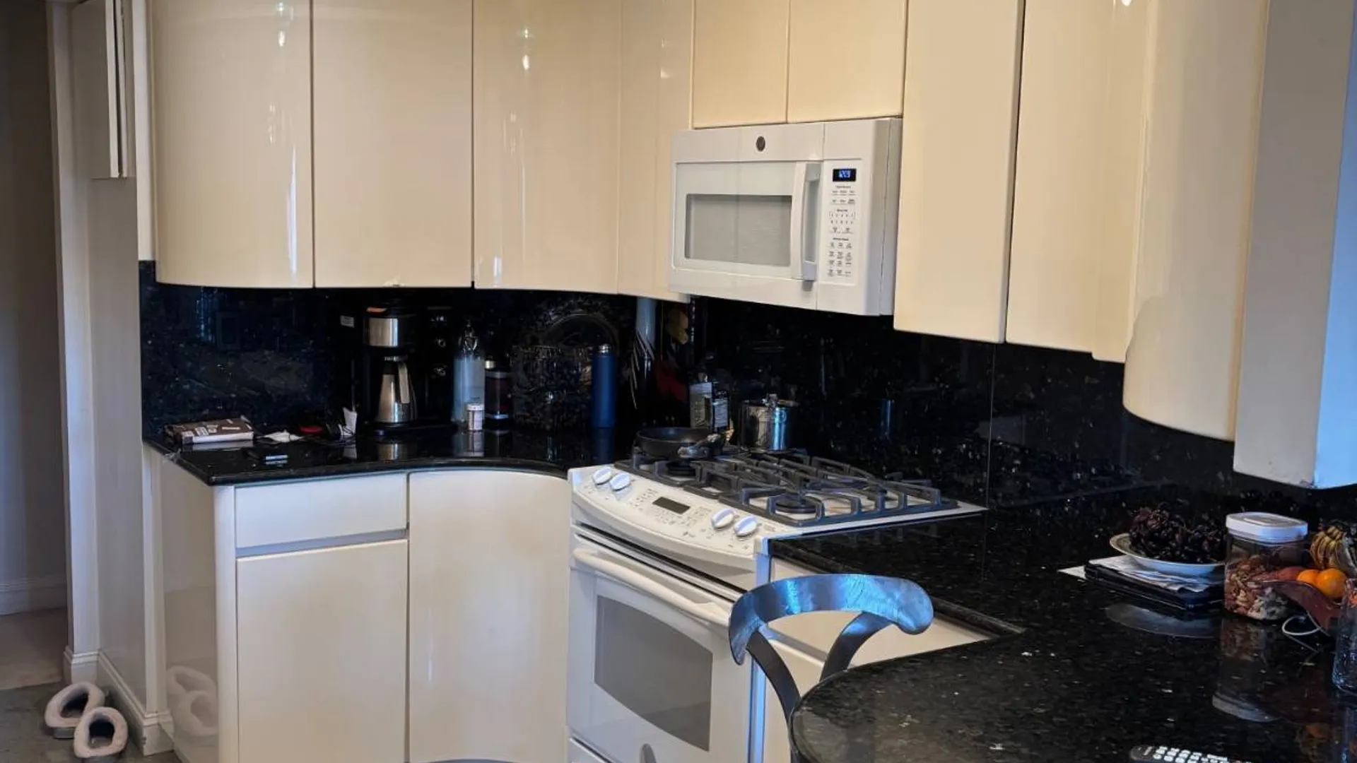 Property at 1 Bay Club Dr, Bayside, NY 11360 7
