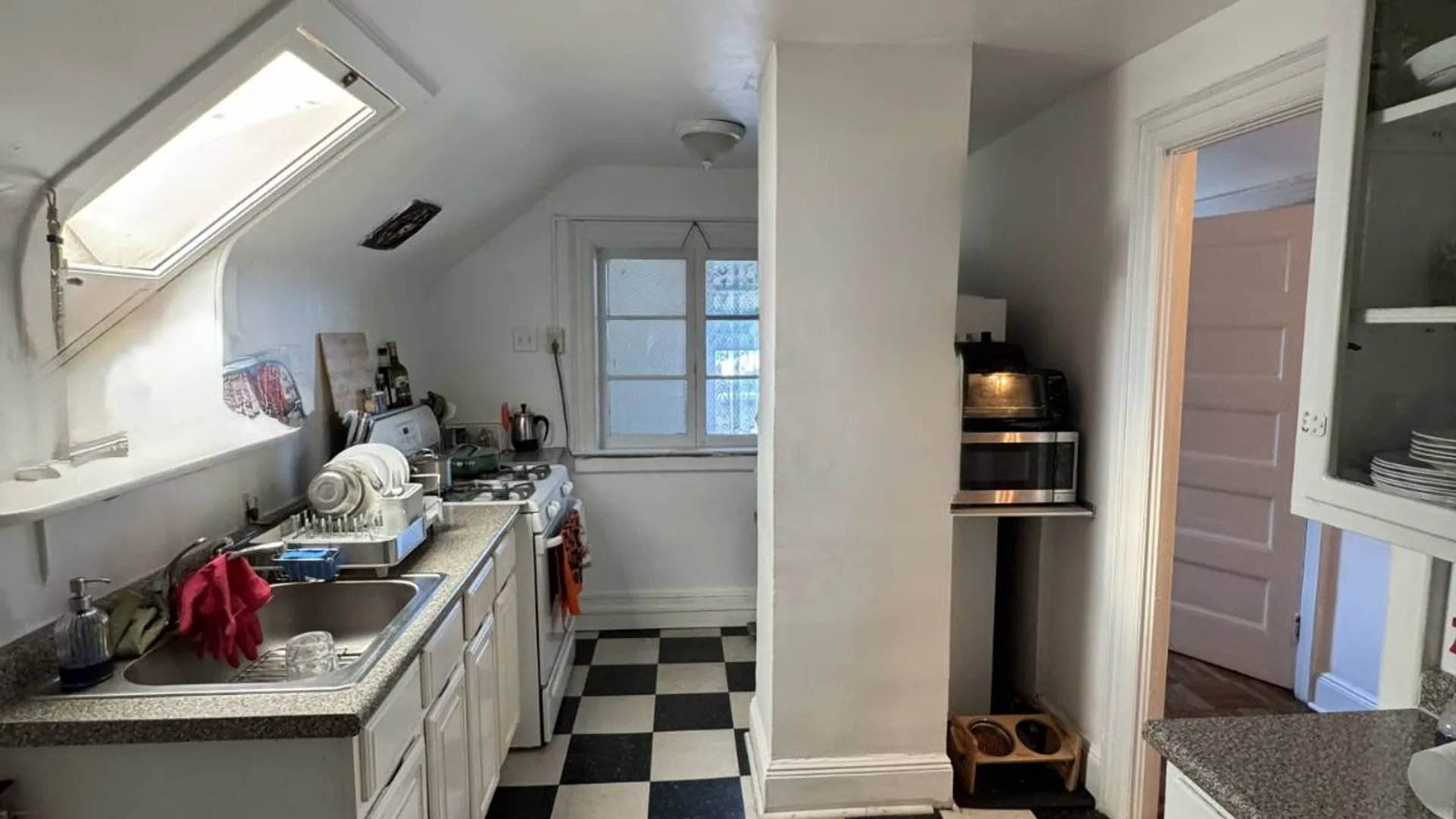 Property at 10515 27th Avenue, East Elmhurst, NY 11369 25