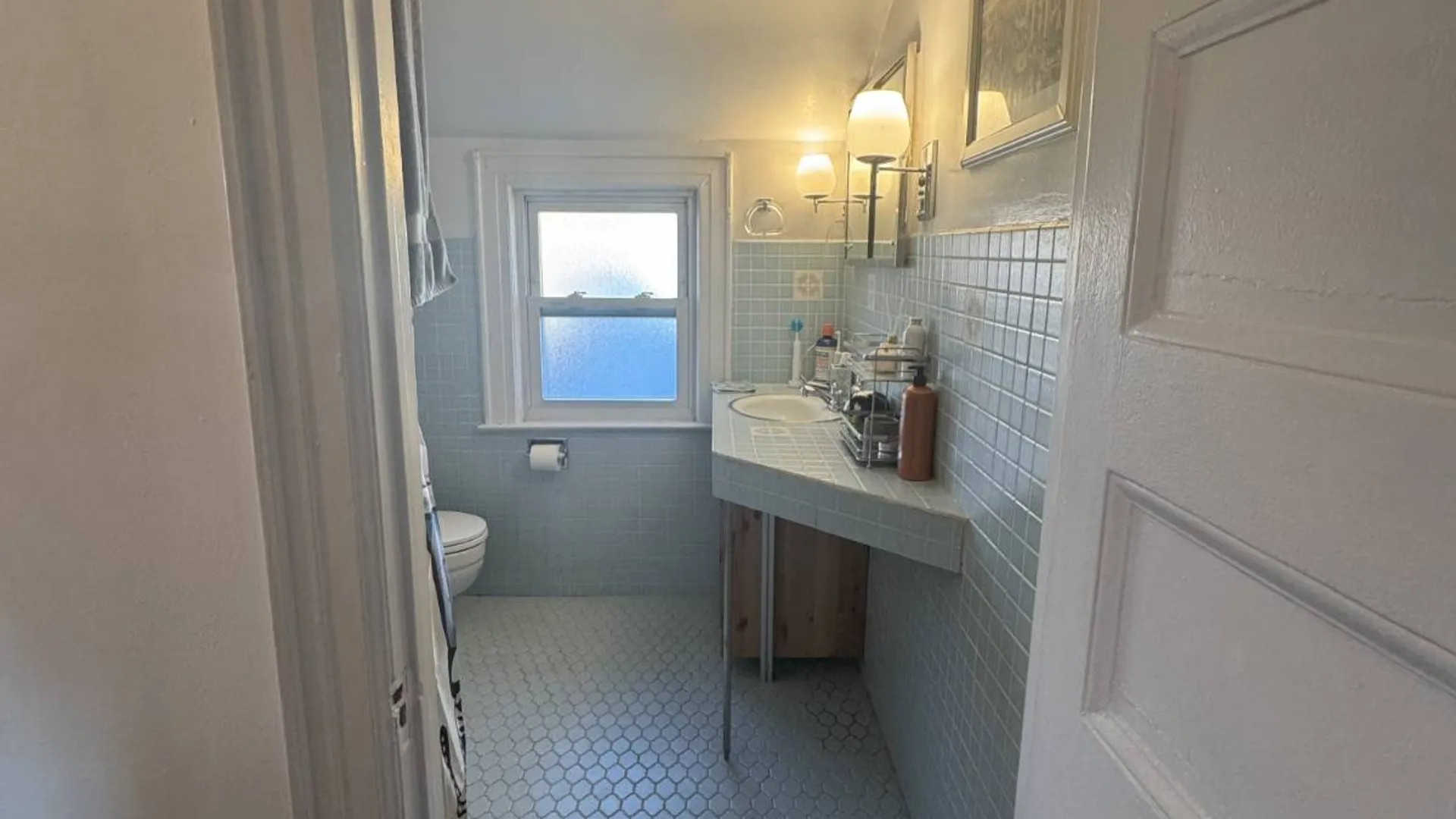Property at 10515 27th Avenue, East Elmhurst, NY 11369 34