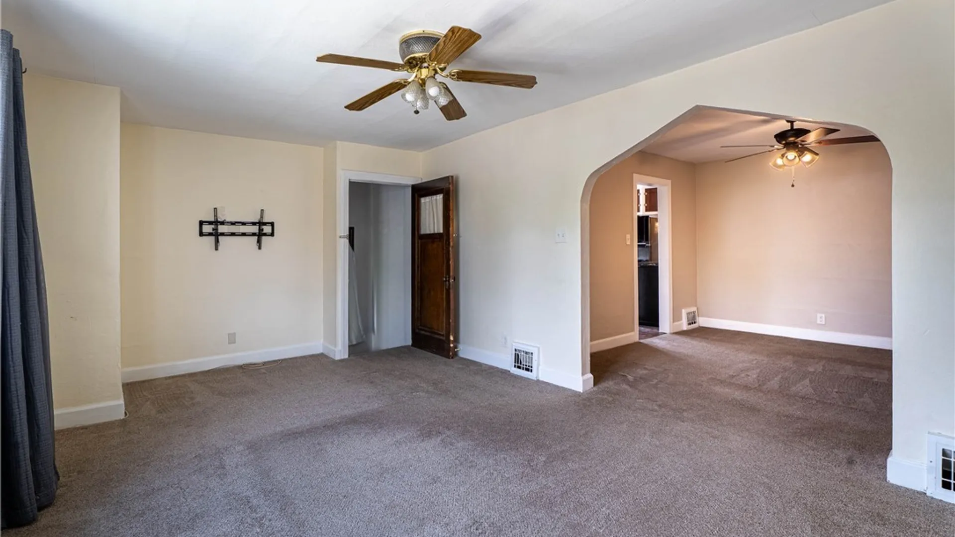Property at 600 Englewood Avenue, Tonawanda, NY 14223 27