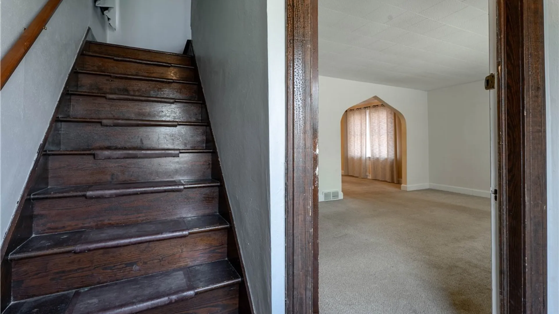 Property at 600 Englewood Avenue, Tonawanda, NY 14223 4