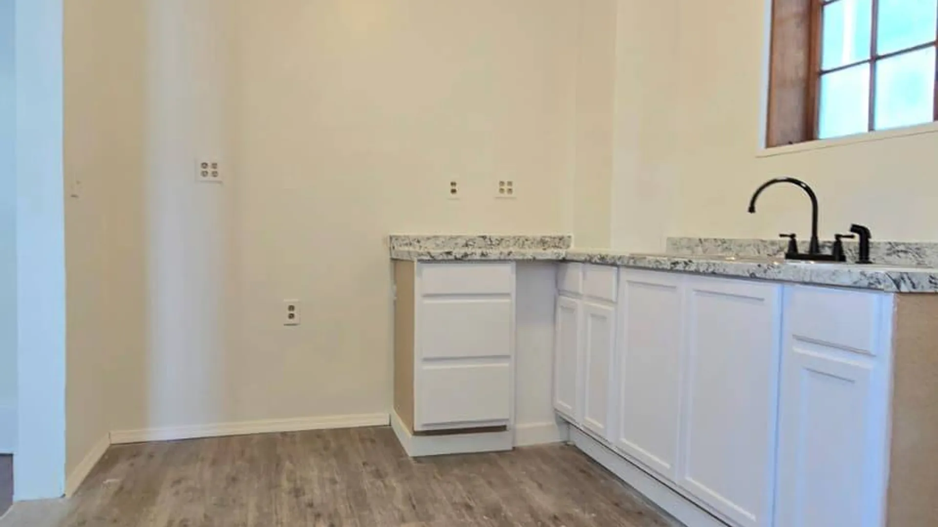 Property at 7 PERRY ST, Binghamton, NY 13905 10