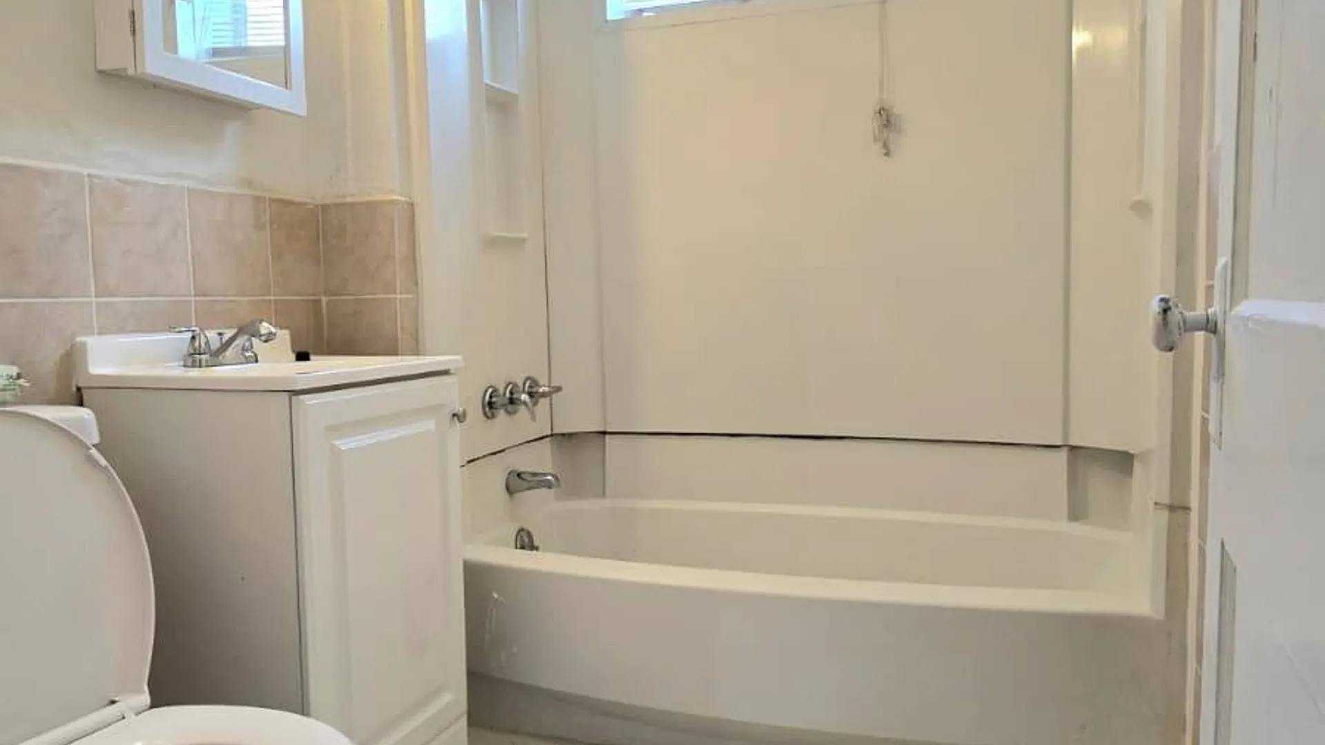 Property at 7 PERRY ST, Binghamton, NY 13905 8