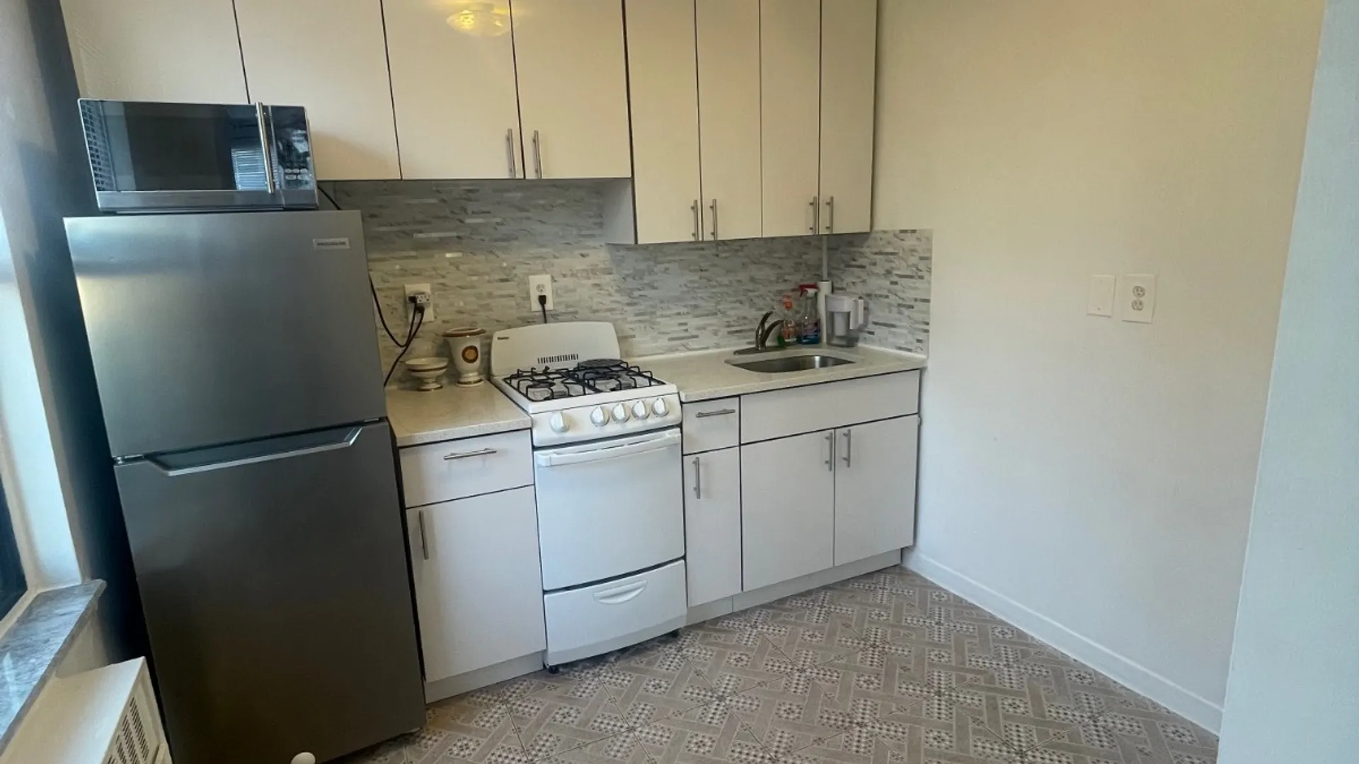 Property at 40 brighton 1 Road, Brooklyn, NY 11235 13