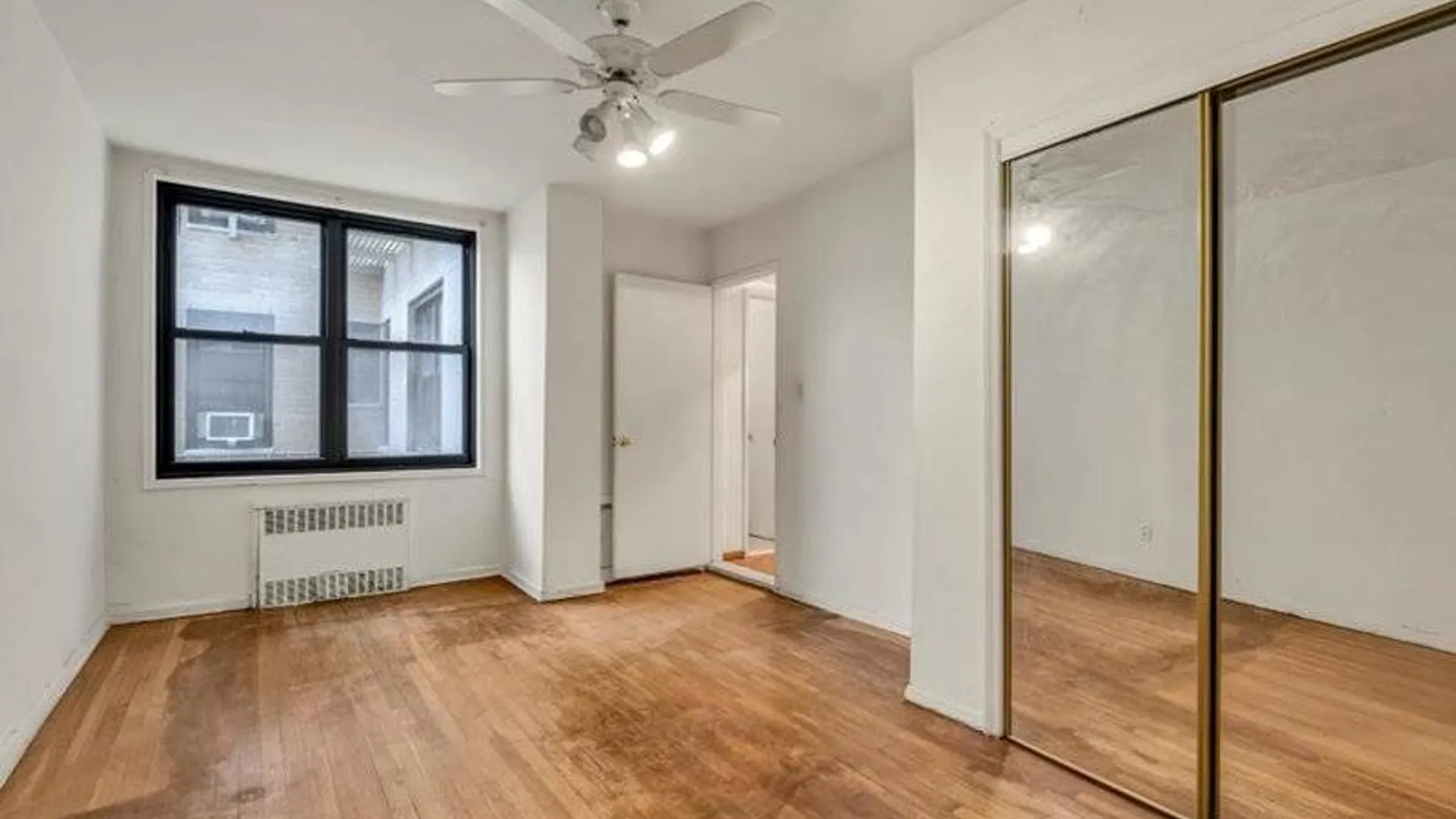 Property at 2 West End Ave, Brooklyn, NY 11235 7