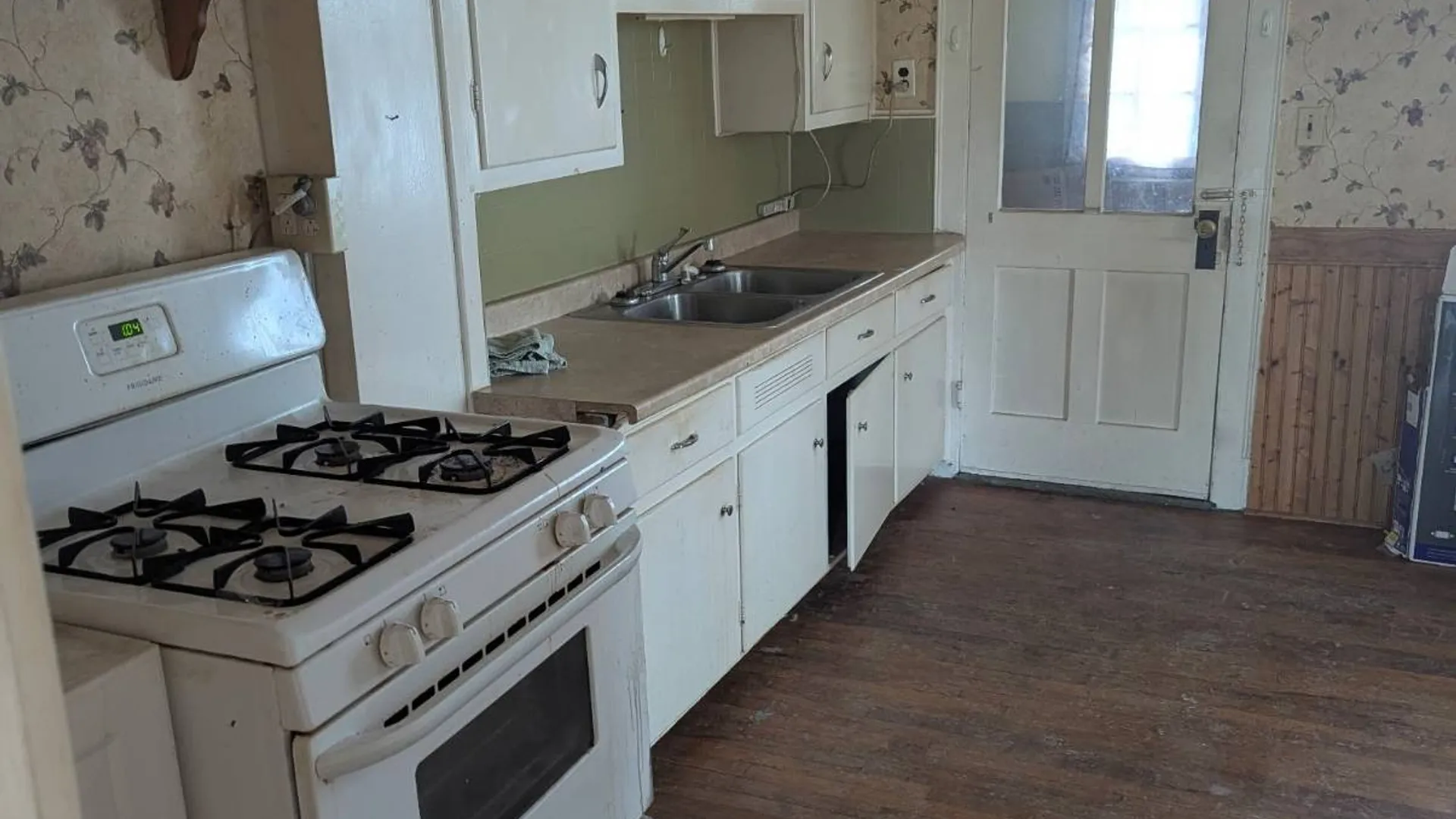 Property at 86 & 90 Main St, New York Mills, NY 13417 14