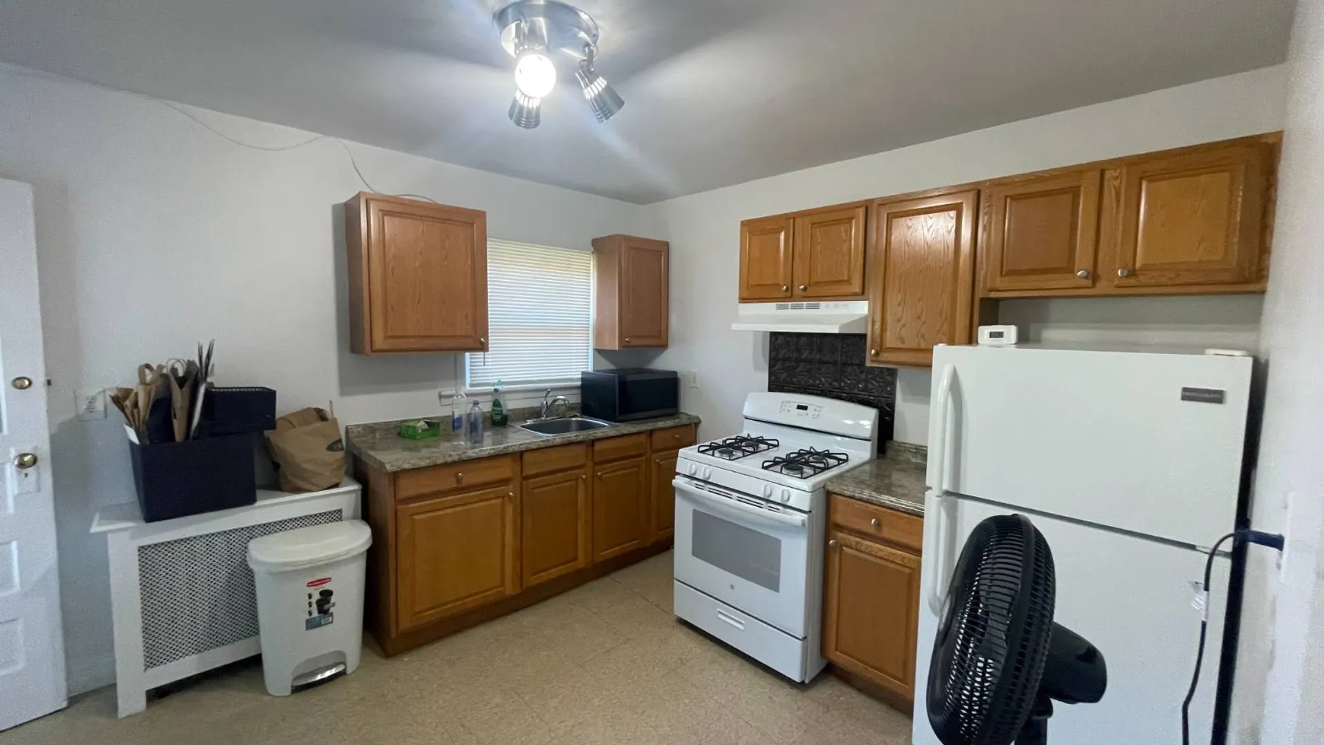 Property at 30 1 st, Glen Cove, NY 11542 5