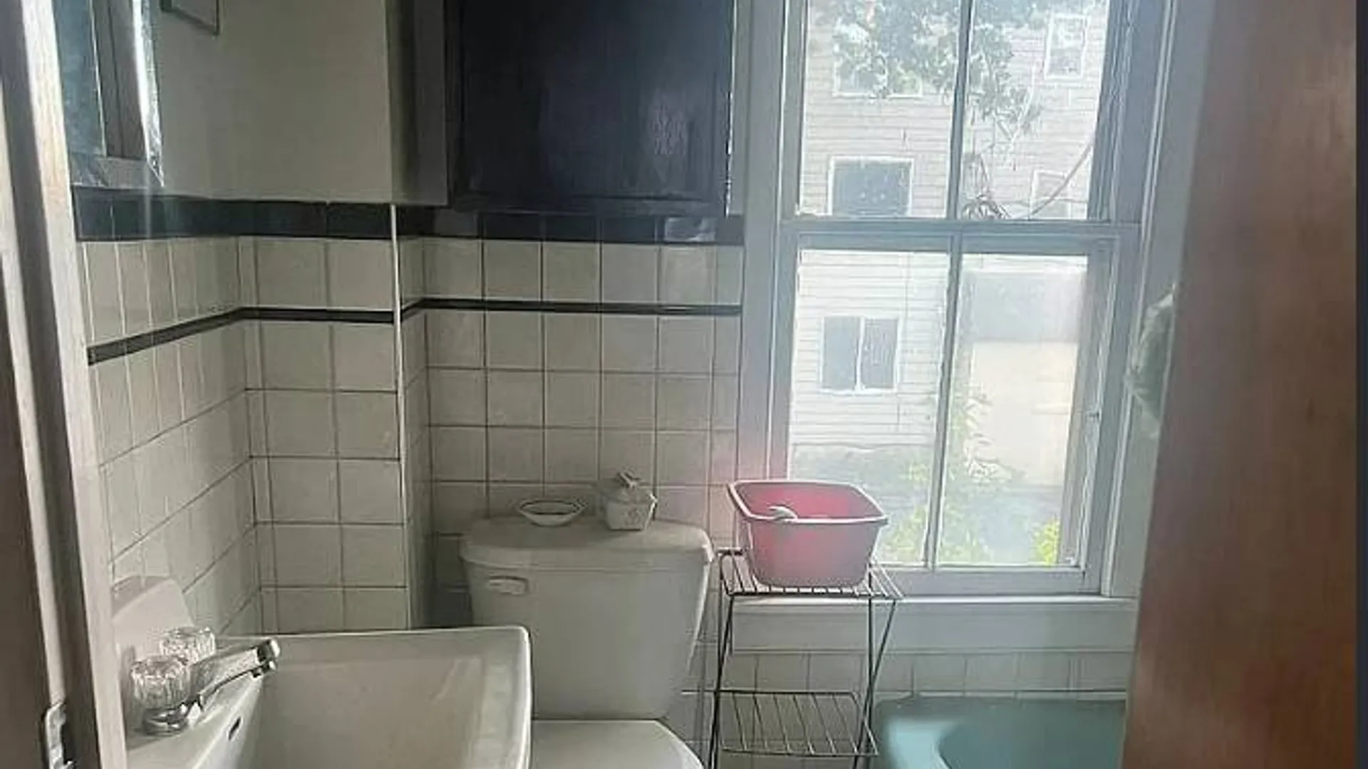 Property at 7 Charlotte St, Binghamton, NY 13905 2