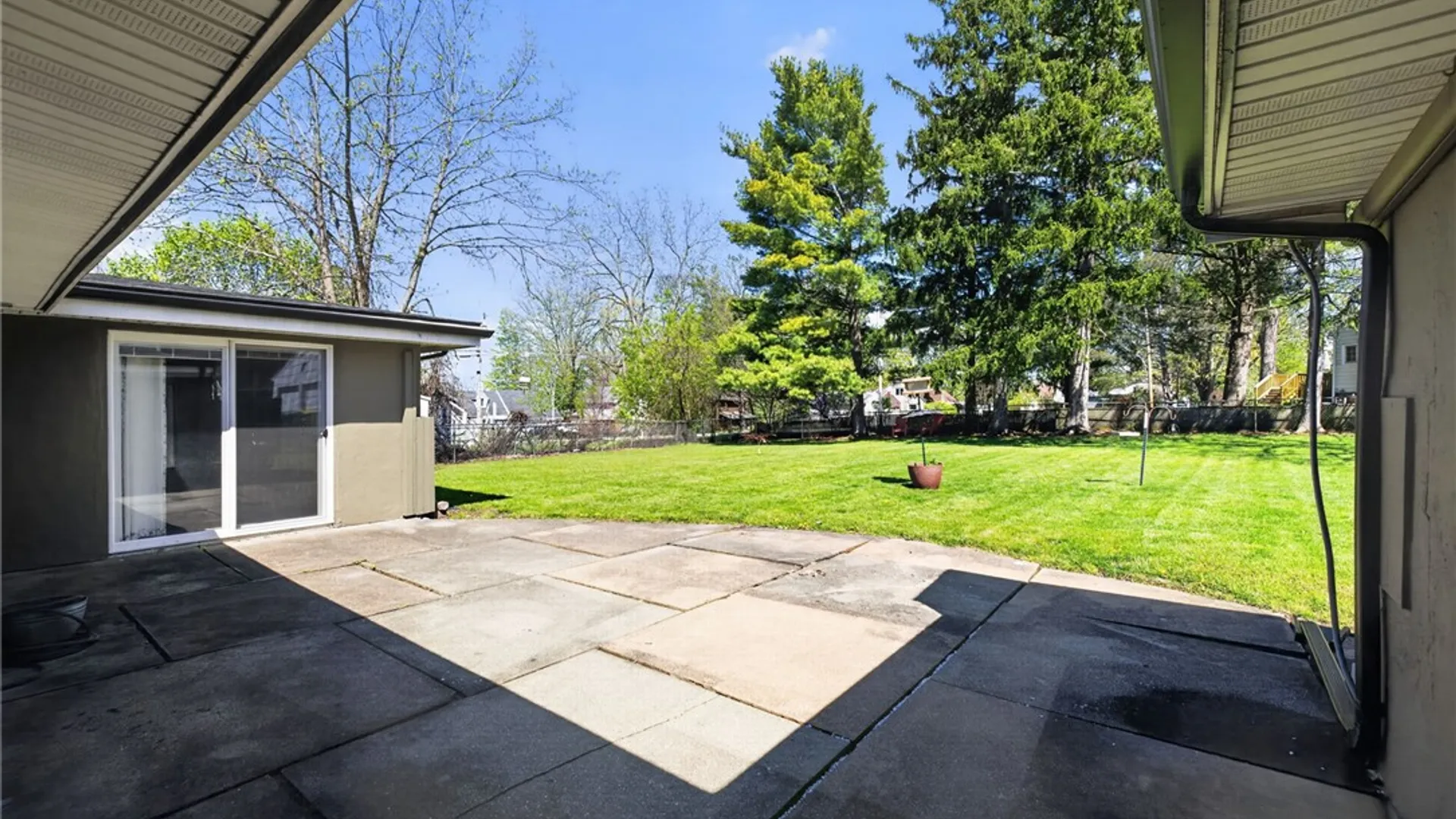 Property at 22 Riverview Heights, Henrietta, NY 14623 29