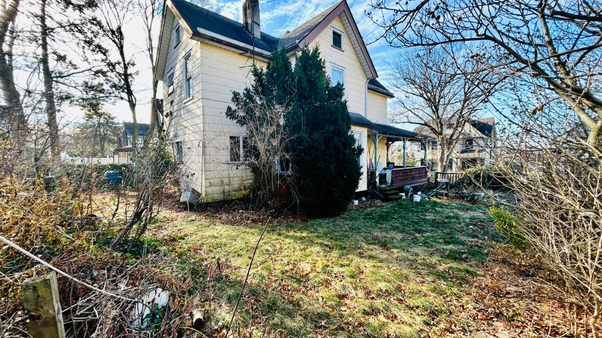 Property at 299 Saint John Ave, Staten Island, NY 10314 2