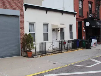 10-39 47th Ave, Long Isand City, NY 11101